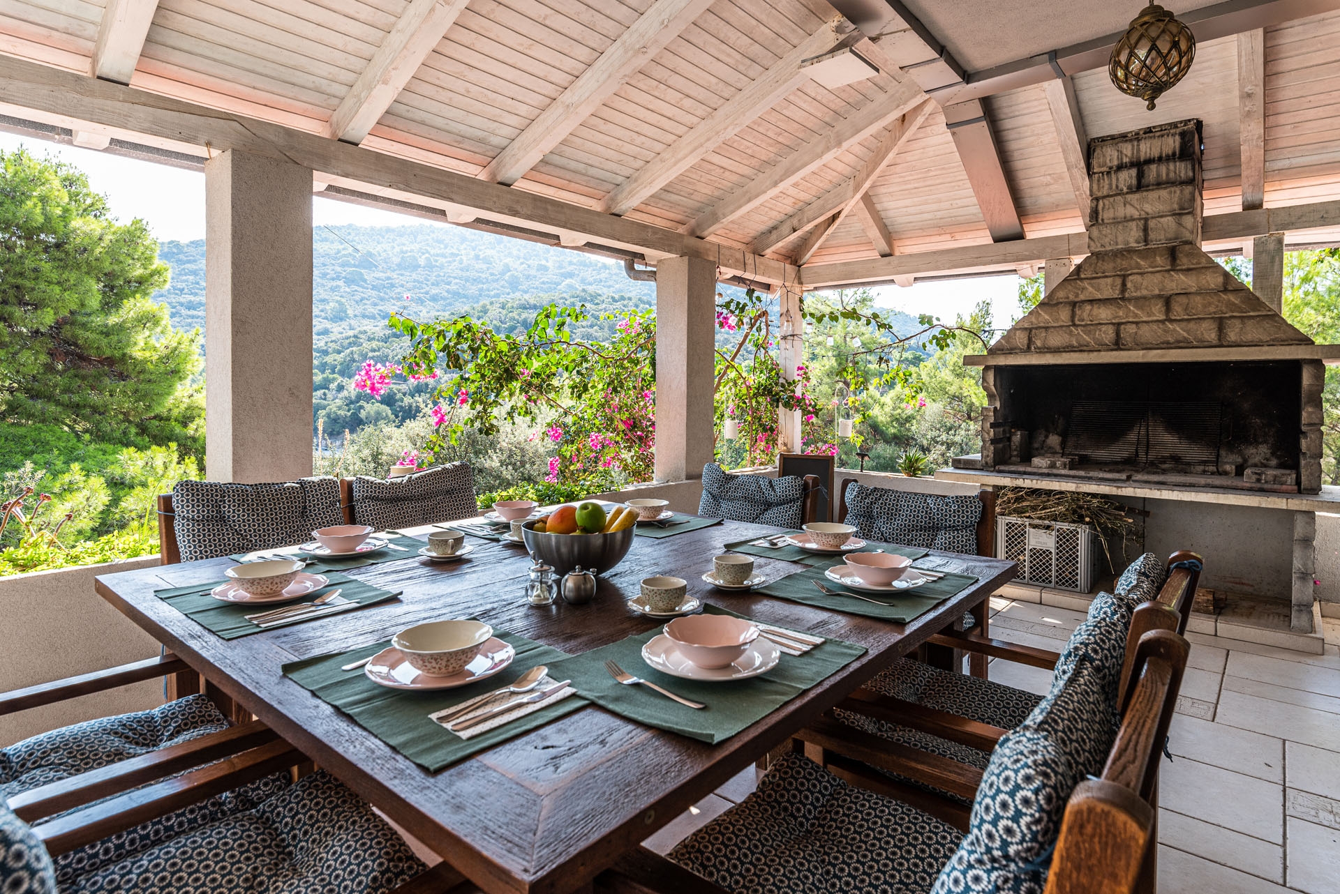 Comfortable and spacious house with terrace and sea view Pasadur, Lastovo  K