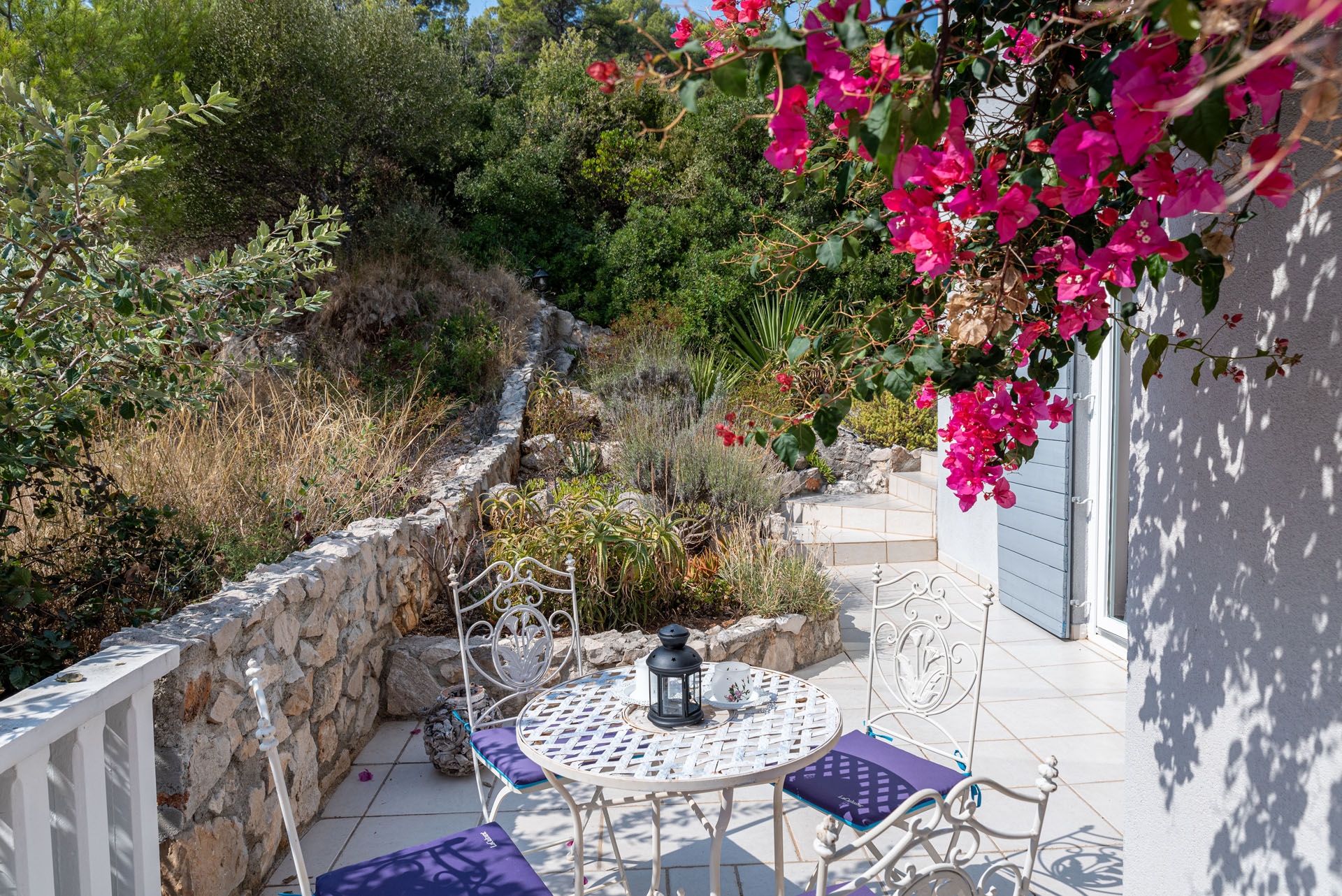 Comfortable and spacious house with terrace and sea view Pasadur, Lastovo  K