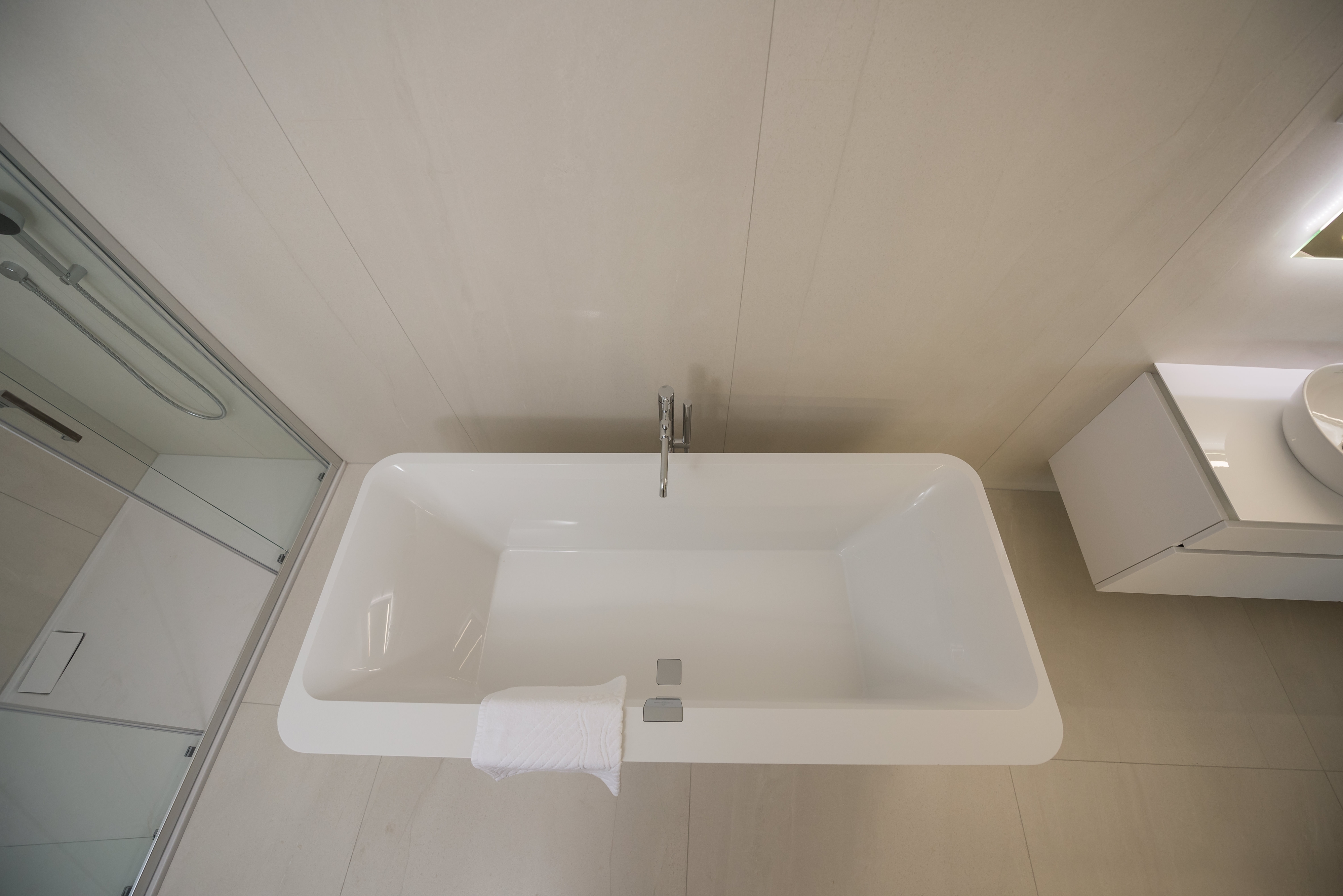 One bedroom apartment with balcony and sea view Novalja, Pag  A-d