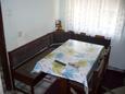 Dining room Tisno, Dining room in the apartment, air condition available, (pet friendly) and WiFi.