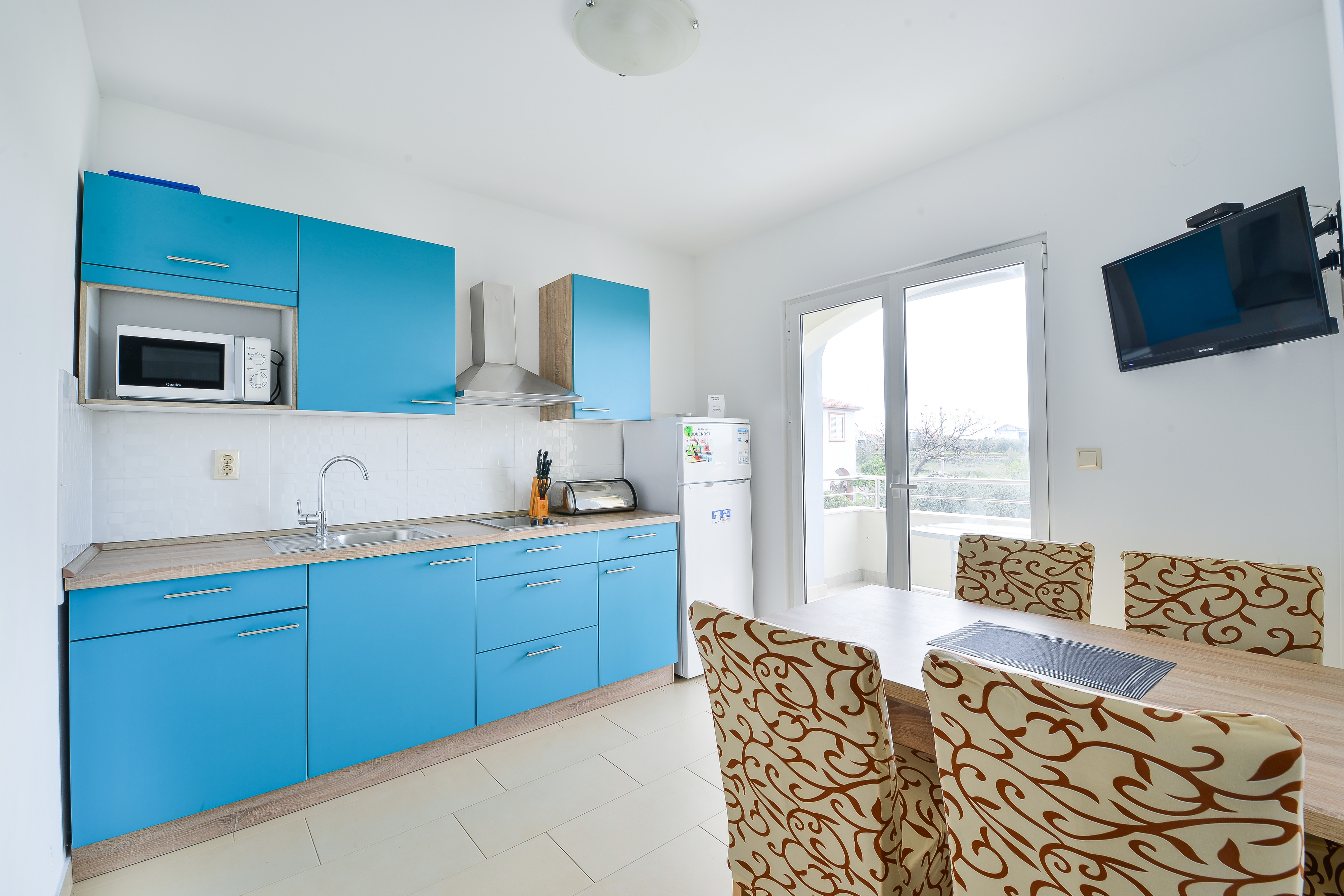 One bedroom apartment with terrace Vrsi, Zadar (A-15944-b)