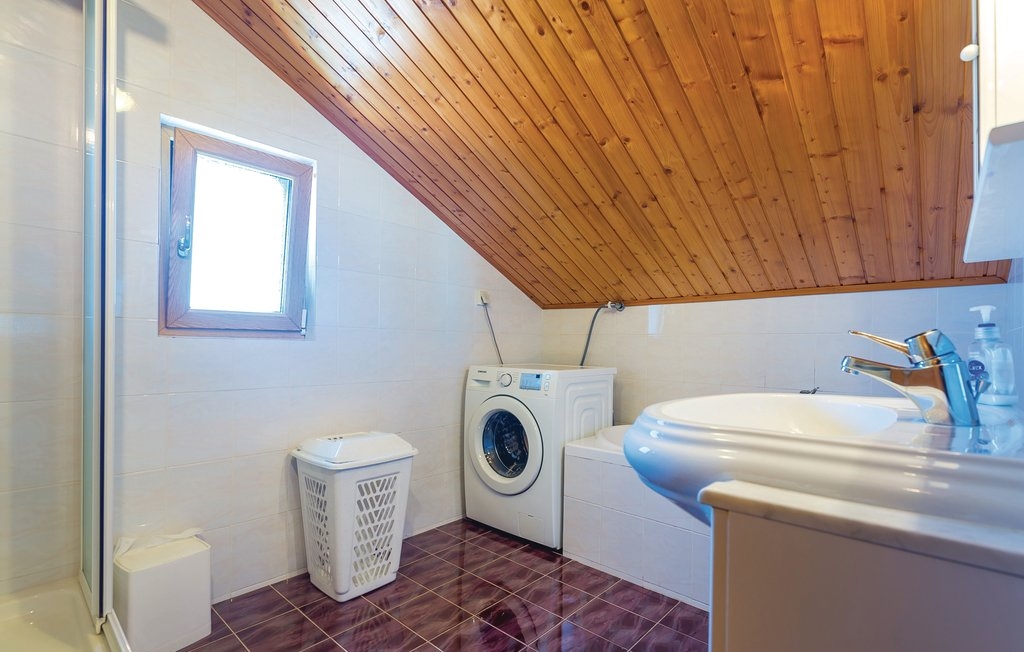 Top Novi Vinodolski Top Novi Vinodolski