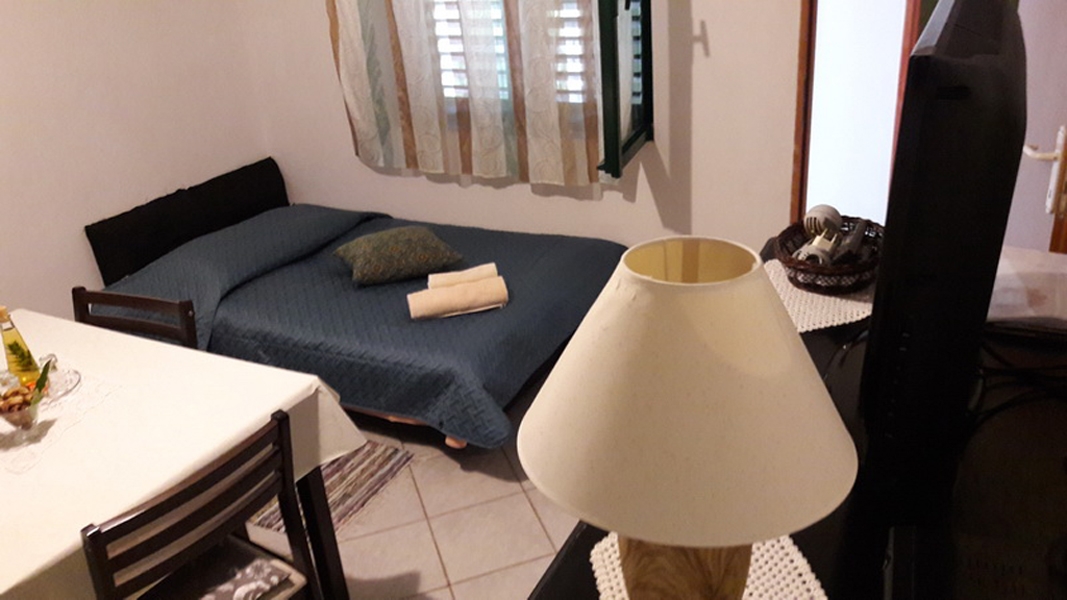 One bedroom apartment near beach Črnja Luka, Korčula (A-15978-b) One bedroom apartment near beach Črnja Luka, Korčula (A-15978-b)