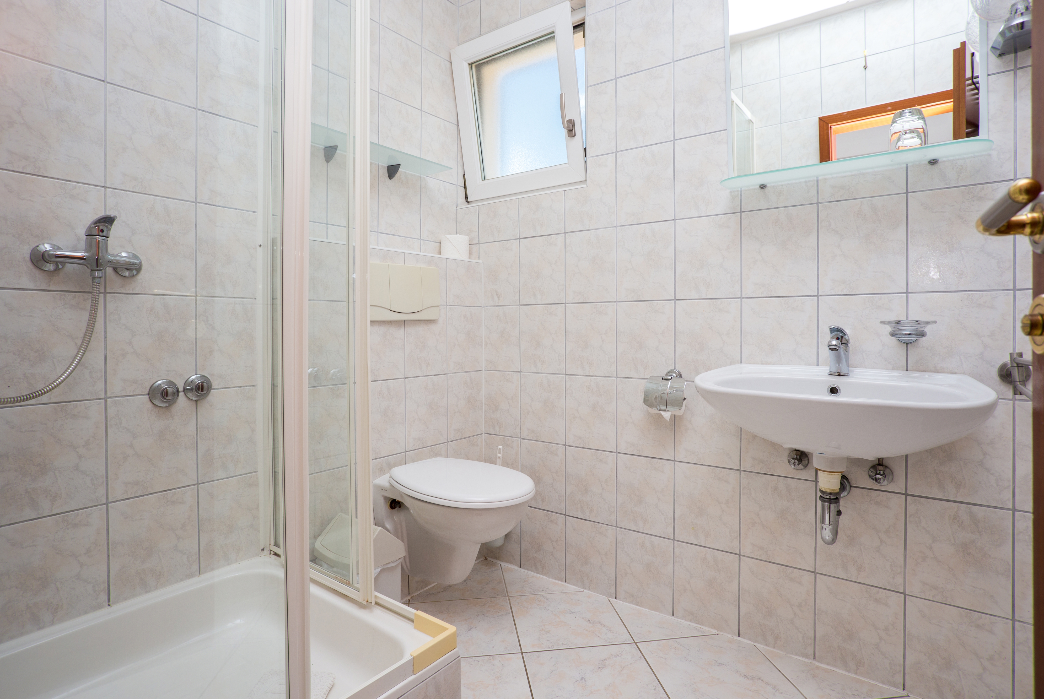 One bedroom apartment near beach Ražanj, Rogoznica  A-a