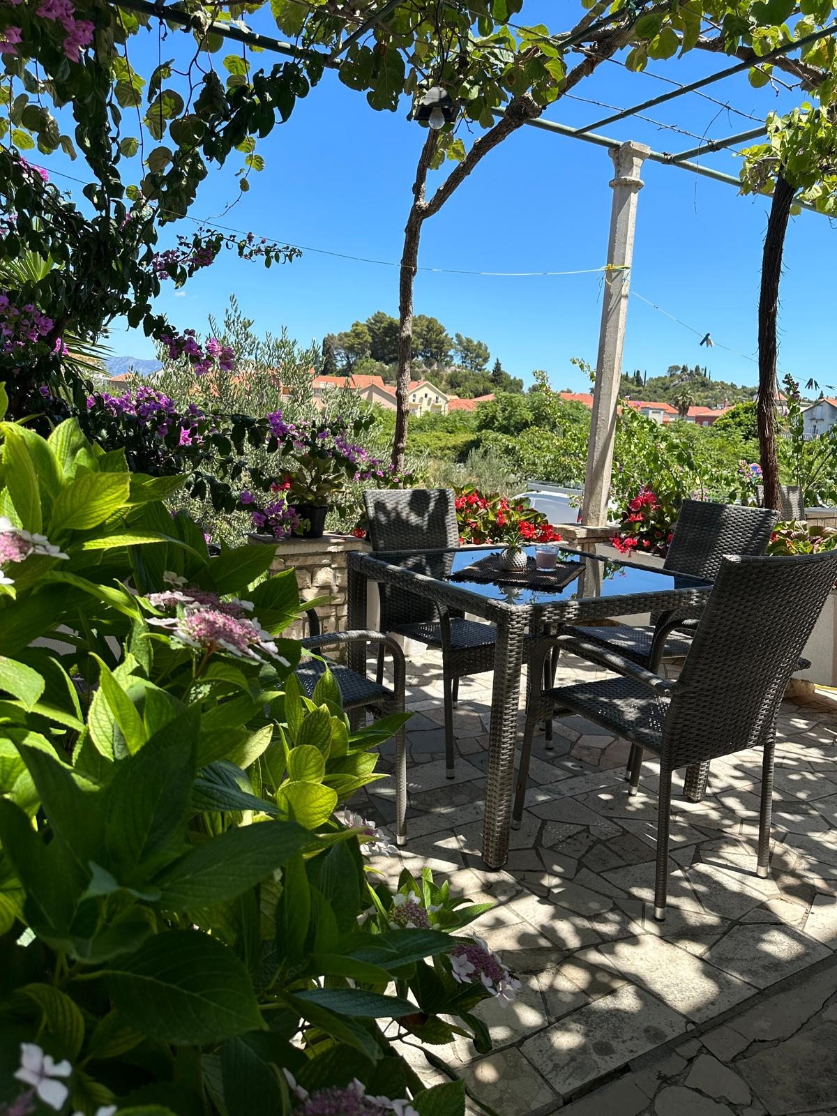 Two bedroom apartment with terrace Trpanj, Pelješac  A-b