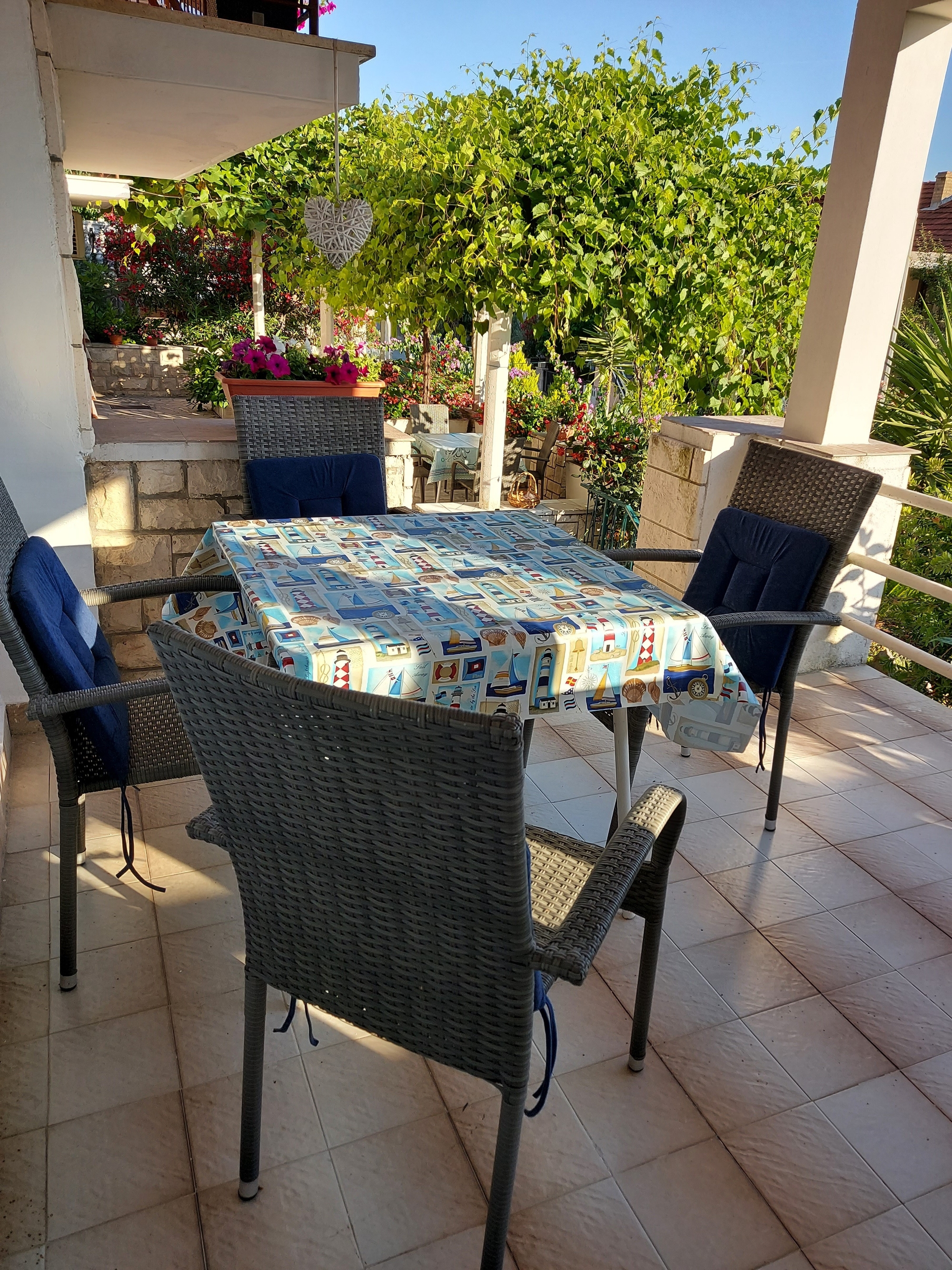 Studio flat with terrace Trpanj, Pelješac  AS-b