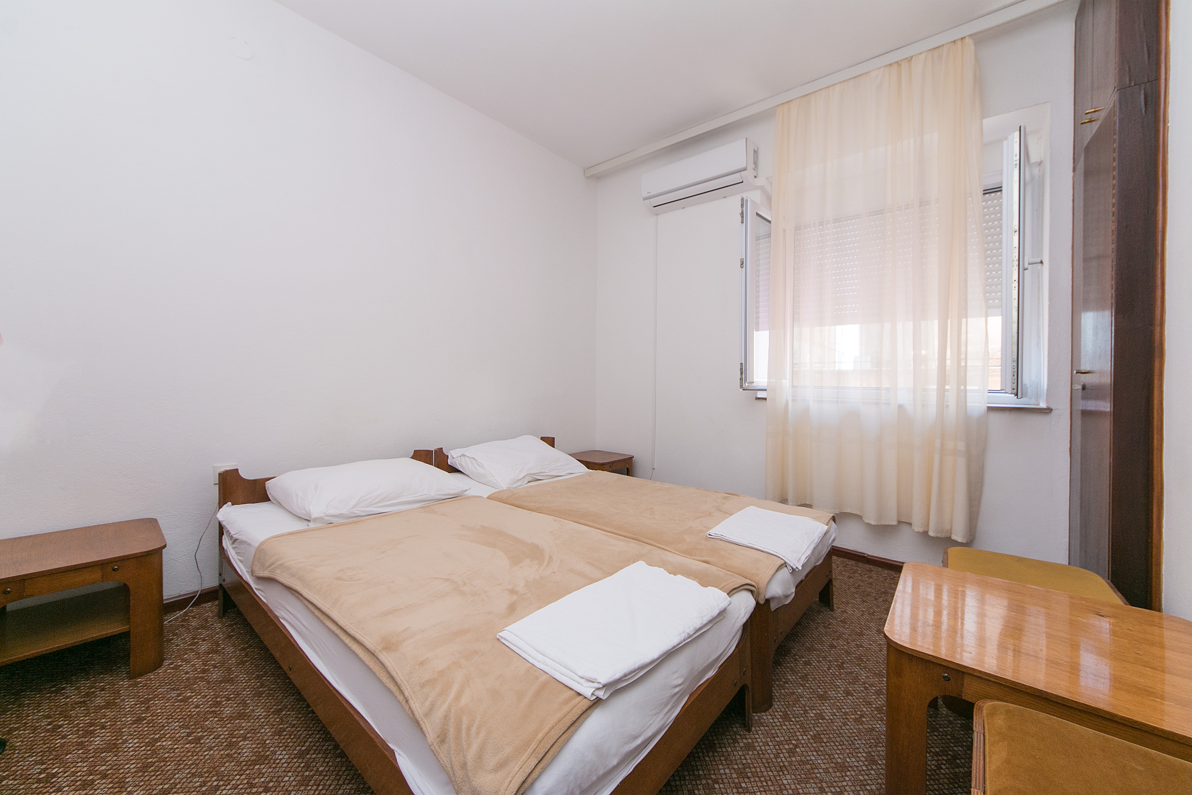 Room with terrace and sea view Gradac (Makarska) (S-16006-d)