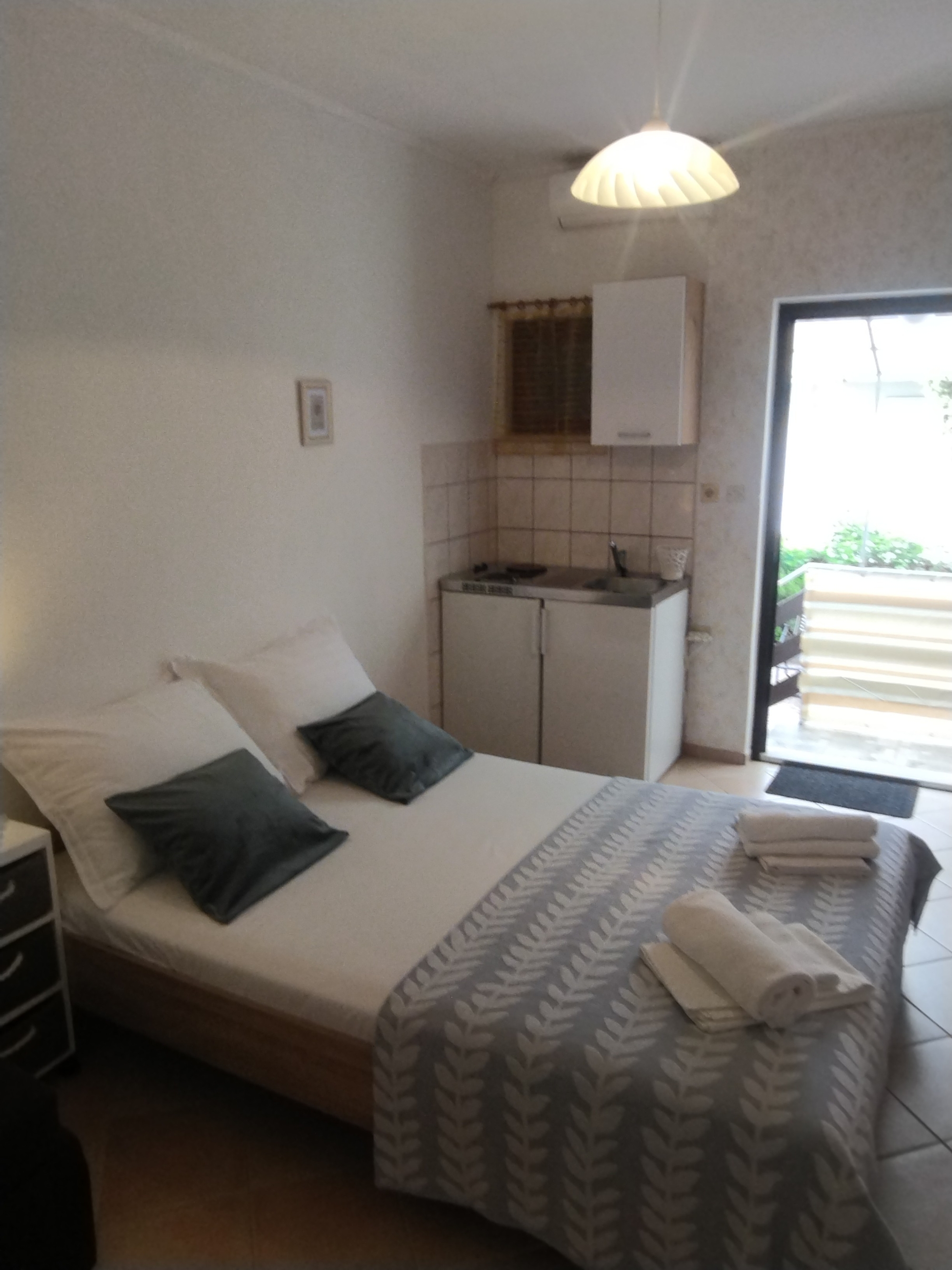 Studio flat with terrace Pag (AS-16016-a)