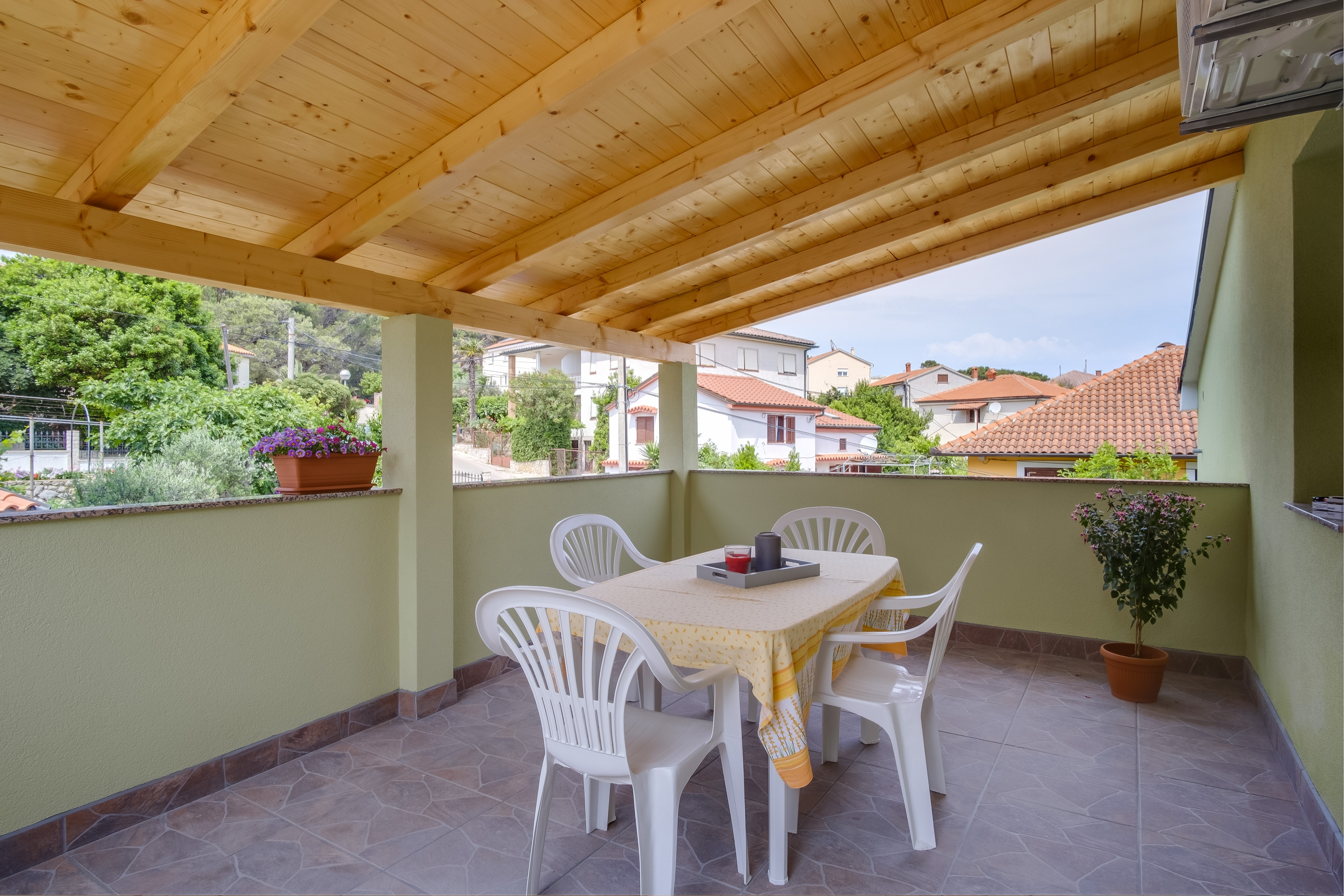Three bedroom apartment with terrace Mali Lošinj, Lošinj  A-a