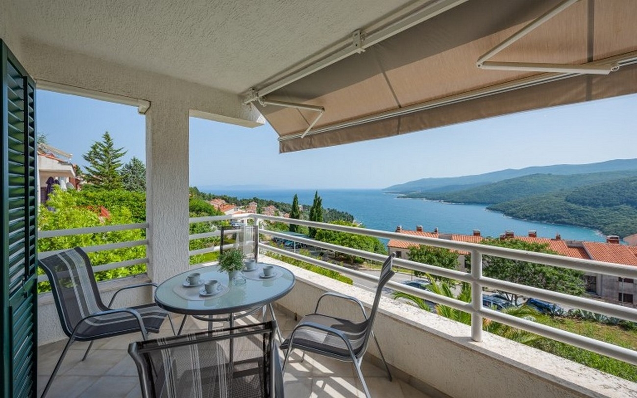 One bedroom apartment with terrace and sea view Rabac, Labin (A-16022-b)