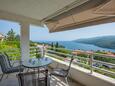 Rabac, Terrasse dans l’hébergement en type apartment, avec la vue sur la mer, animaux acceptés et WiFi.