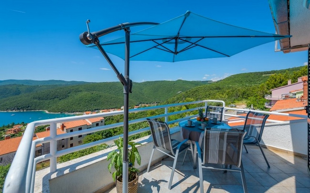 Two bedroom apartment with terrace and sea view Rabac, Labin  A-c
