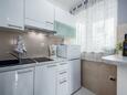 Rabac, Kuchyně v ubytování typu studio-apartment, s klimatizací, domácí mazlíčci povoleni a WiFi.