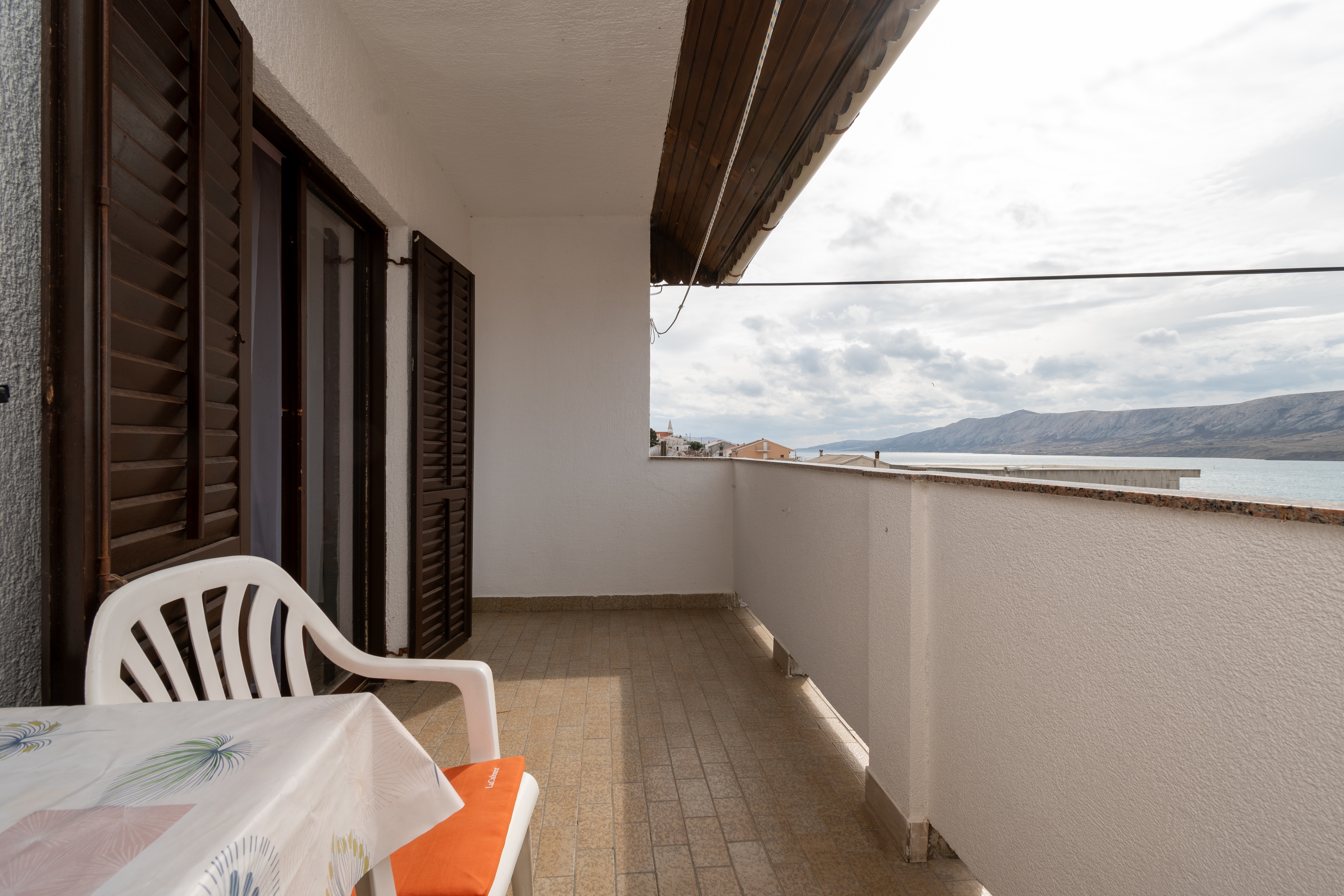 Two bedroom apartment with balcony and sea view Zubovići, Pag  A-a