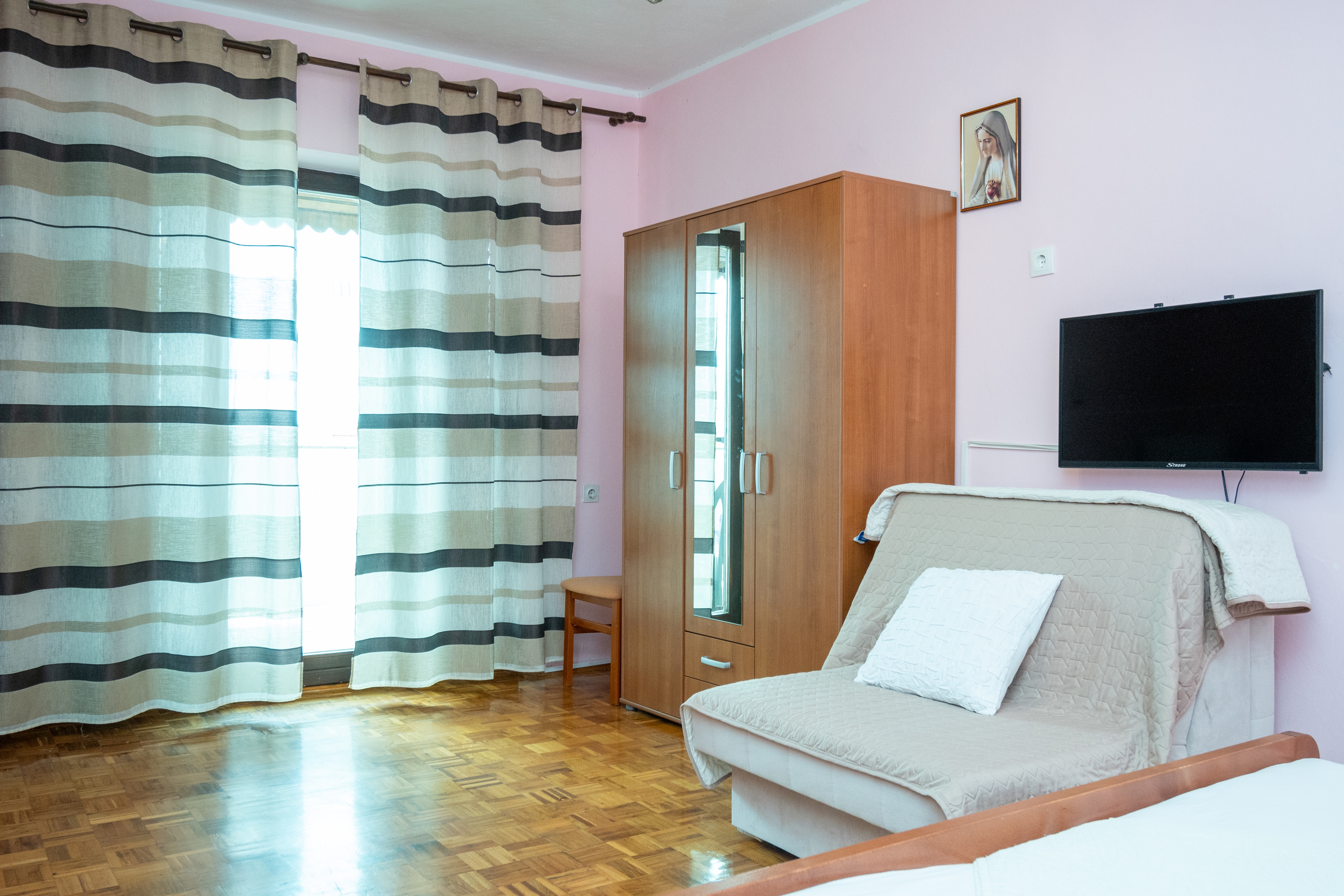 Two bedroom apartment with balcony and sea view Zubovići, Pag  A-a