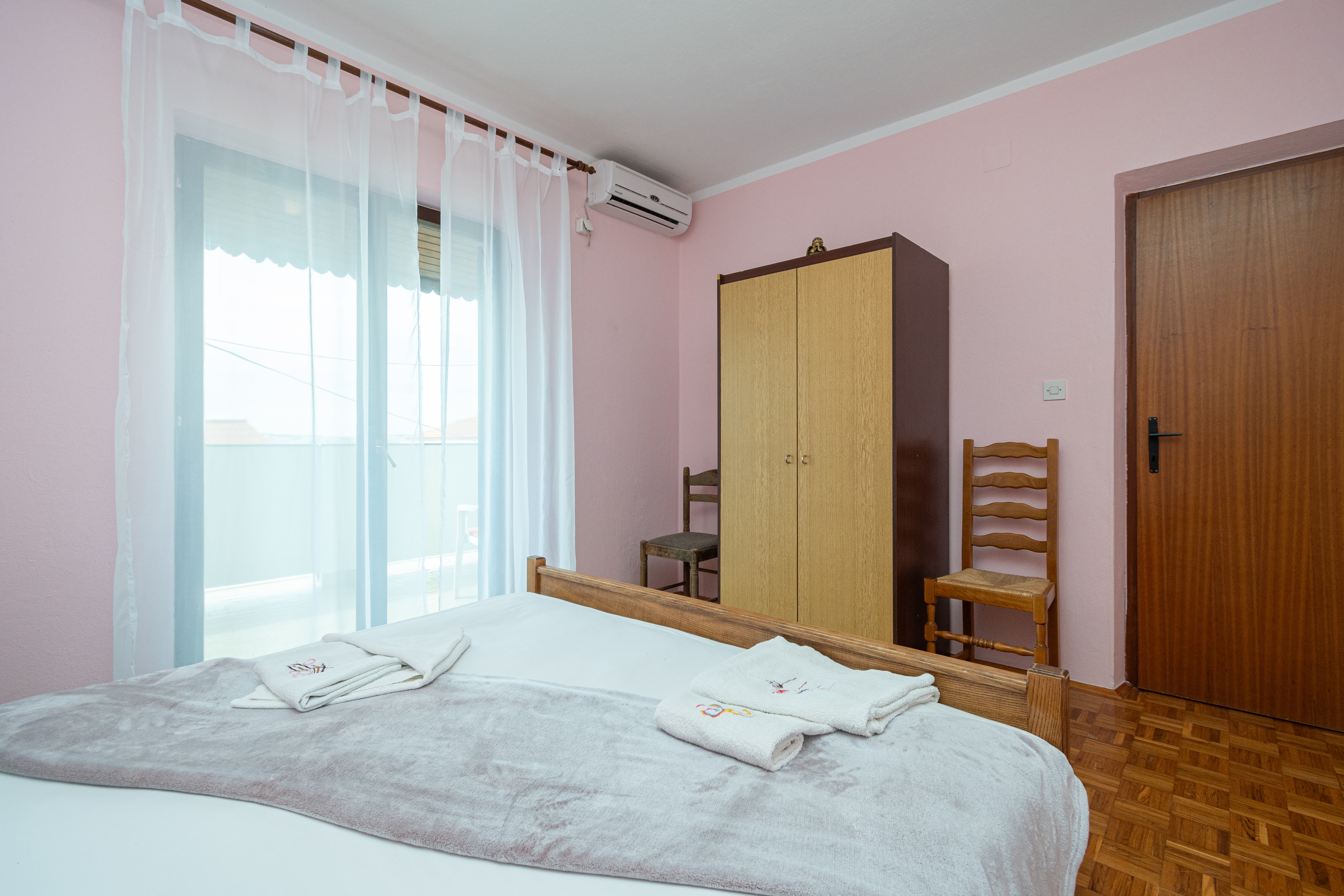 Two bedroom apartment with balcony and sea view Zubovići, Pag  A-a