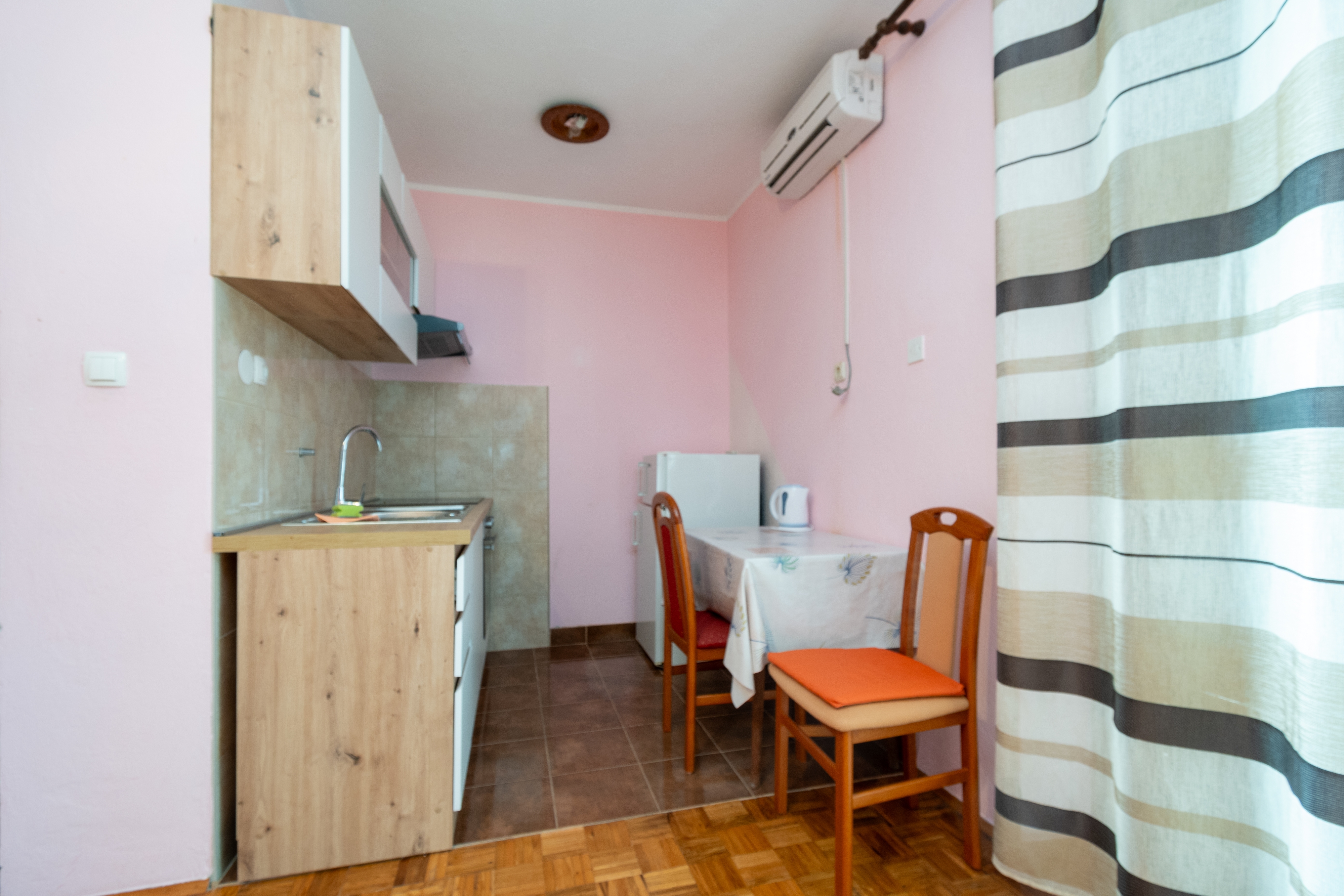 Two bedroom apartment with balcony and sea view Zubovići, Pag  A-a