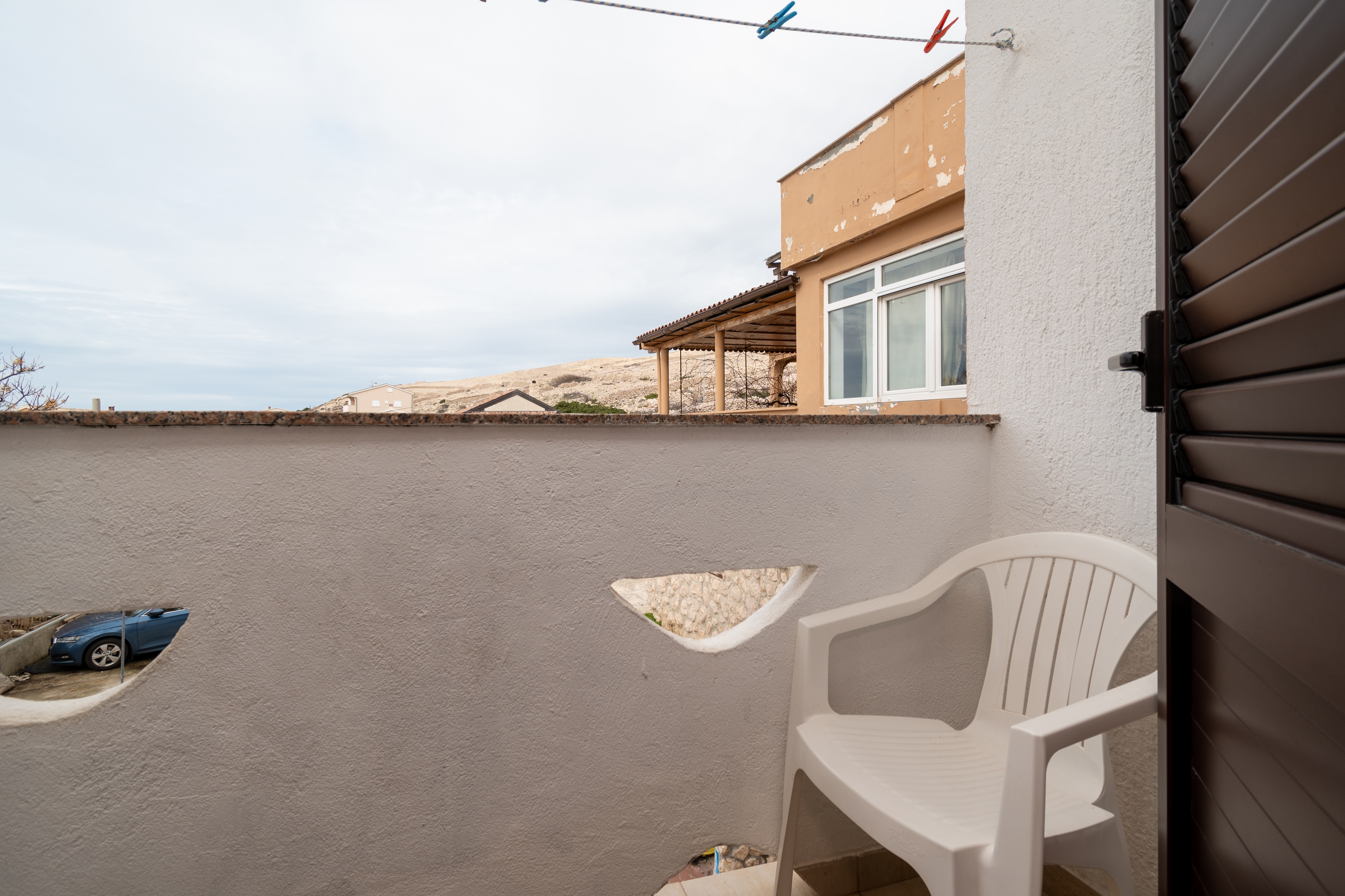 Room with balcony Zubovići, Pag  S-b