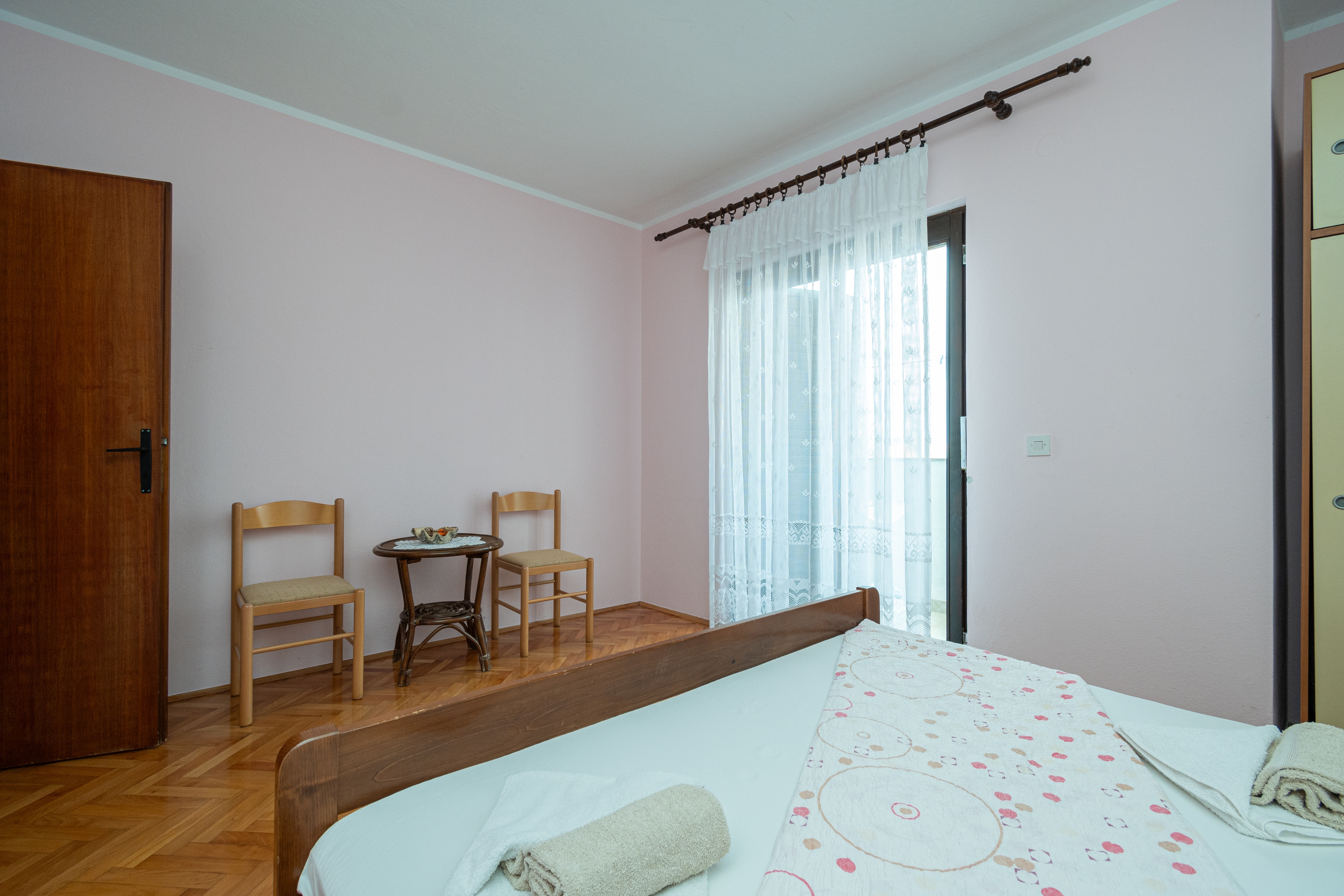 Room with balcony Zubovići, Pag  S-b