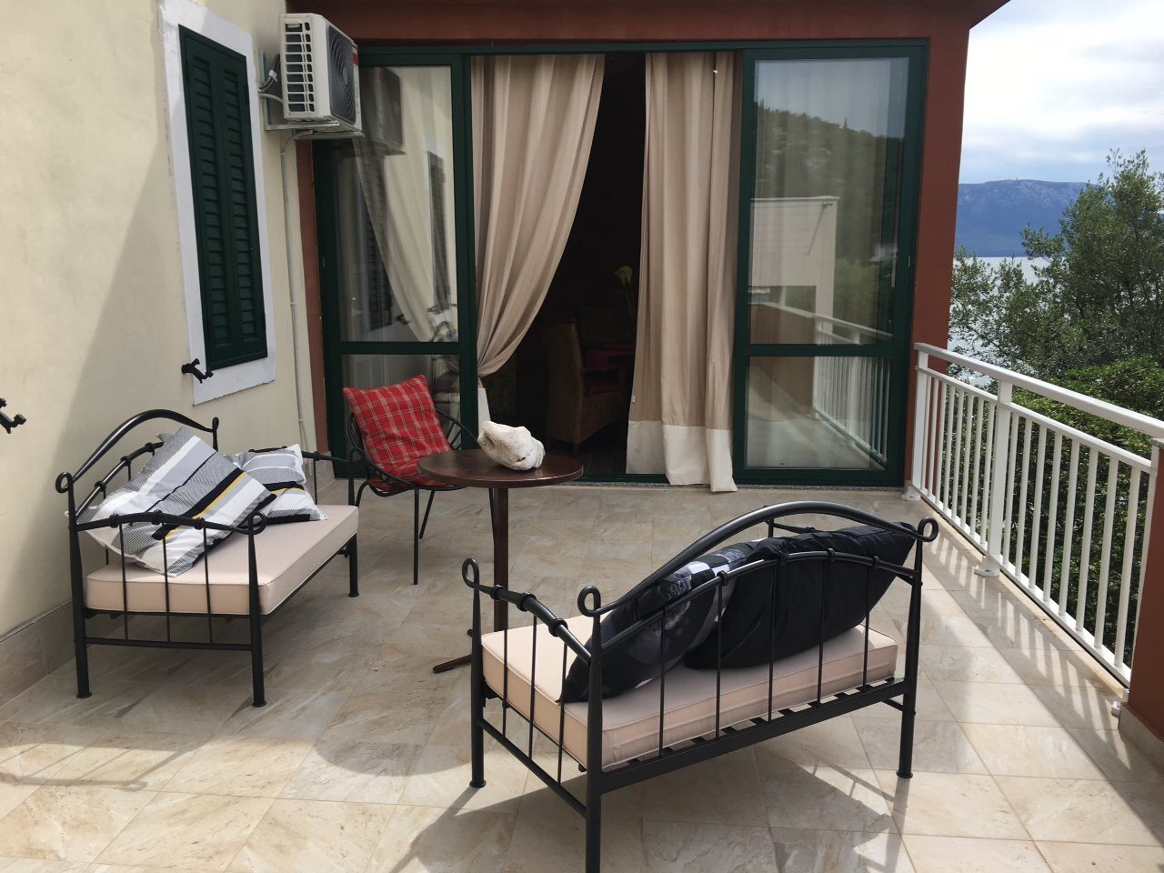 One bedroom apartment near beach Blace, Neretva Delta - Ušće Neretve  A-d