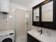 Bathroom 1 Duće, Bathroom 1 in the apartment, WiFi.