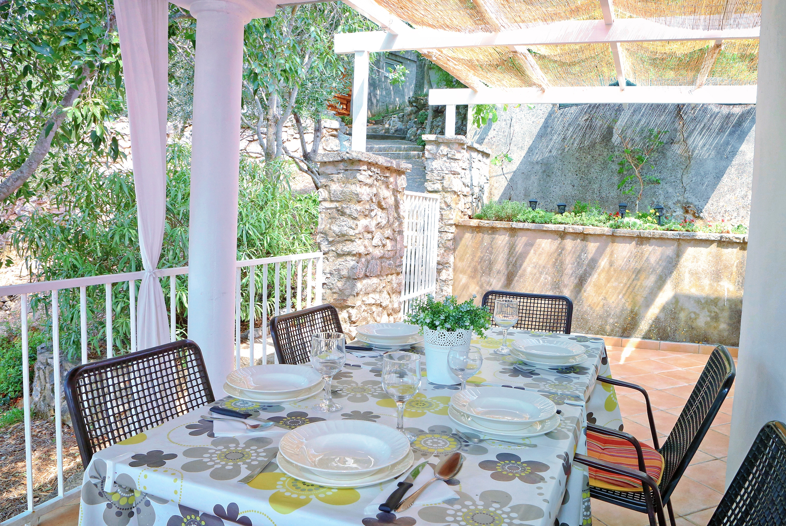 Two bedroom house with terrace and sea view Sali, Dugi otok  K