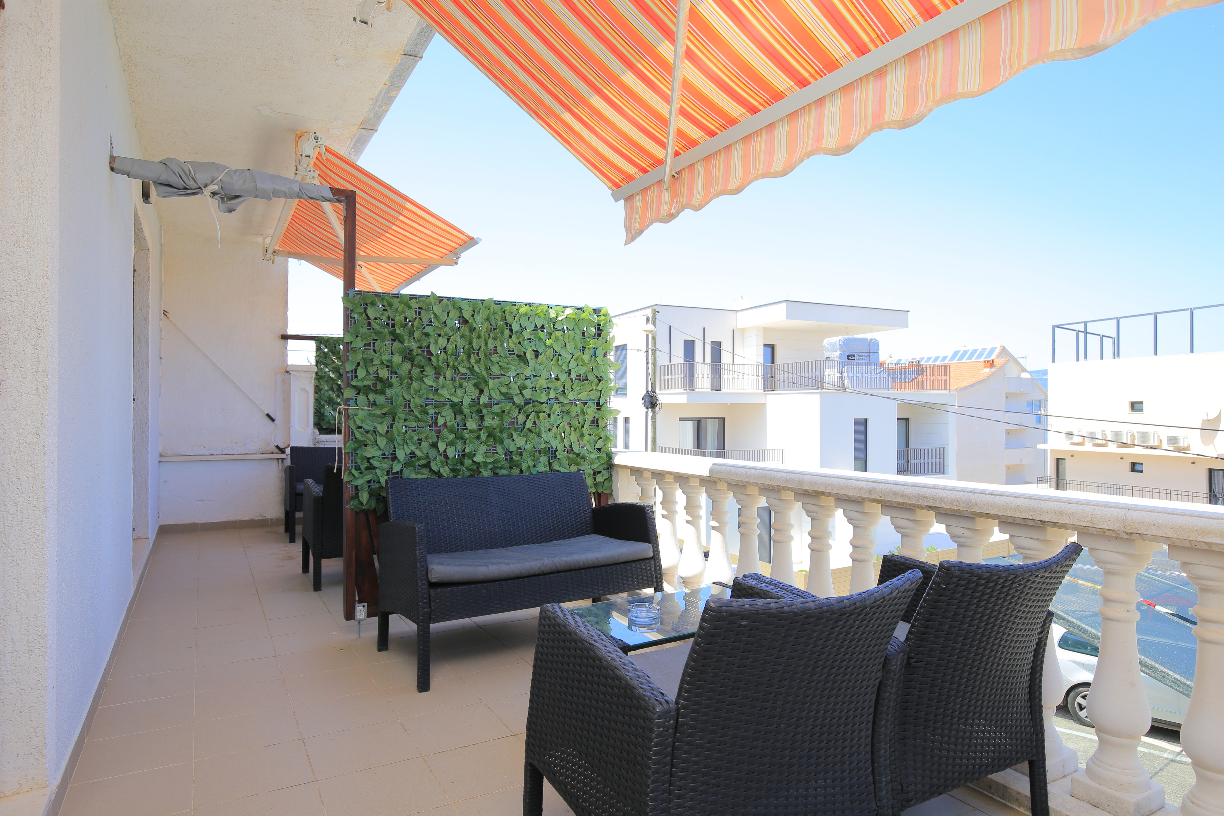 One bedroom apartment with terrace and sea view Slatine, Čiovo (A-16131-b) One bedroom apartment with terrace and sea view Slatine, Čiovo (A-16131-b)