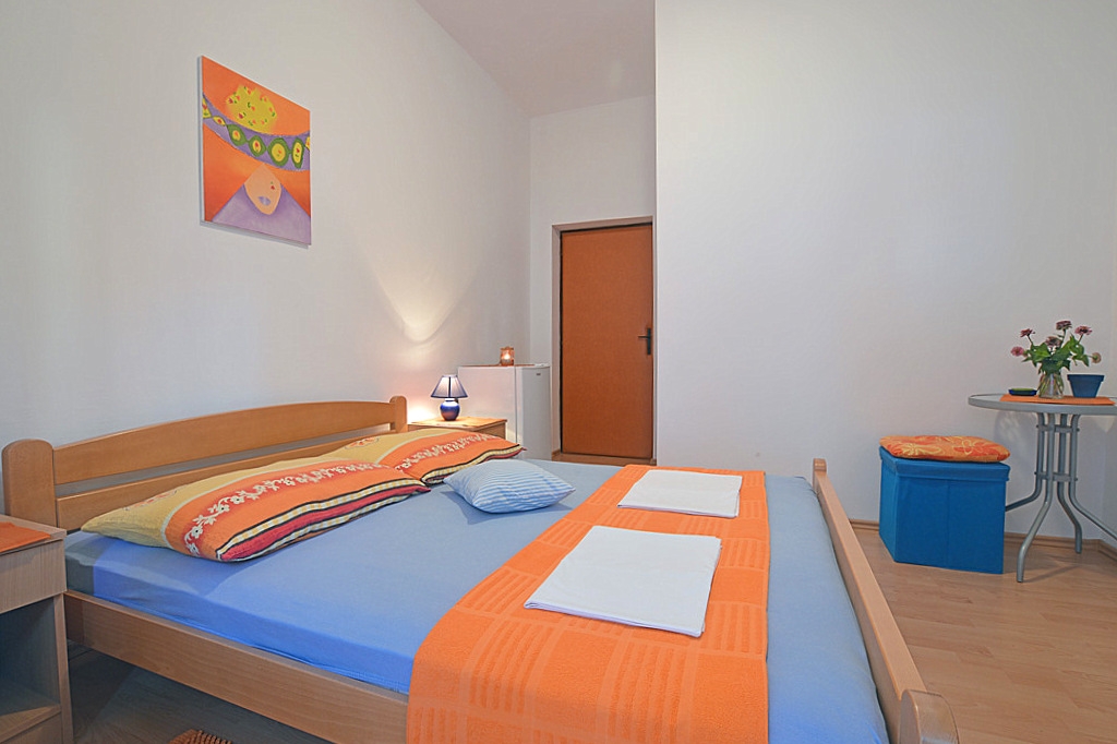Room with air-conditioning Podaca, Makarska (S-16160-a) Room with air-conditioning Podaca, Makarska (S-16160-a)