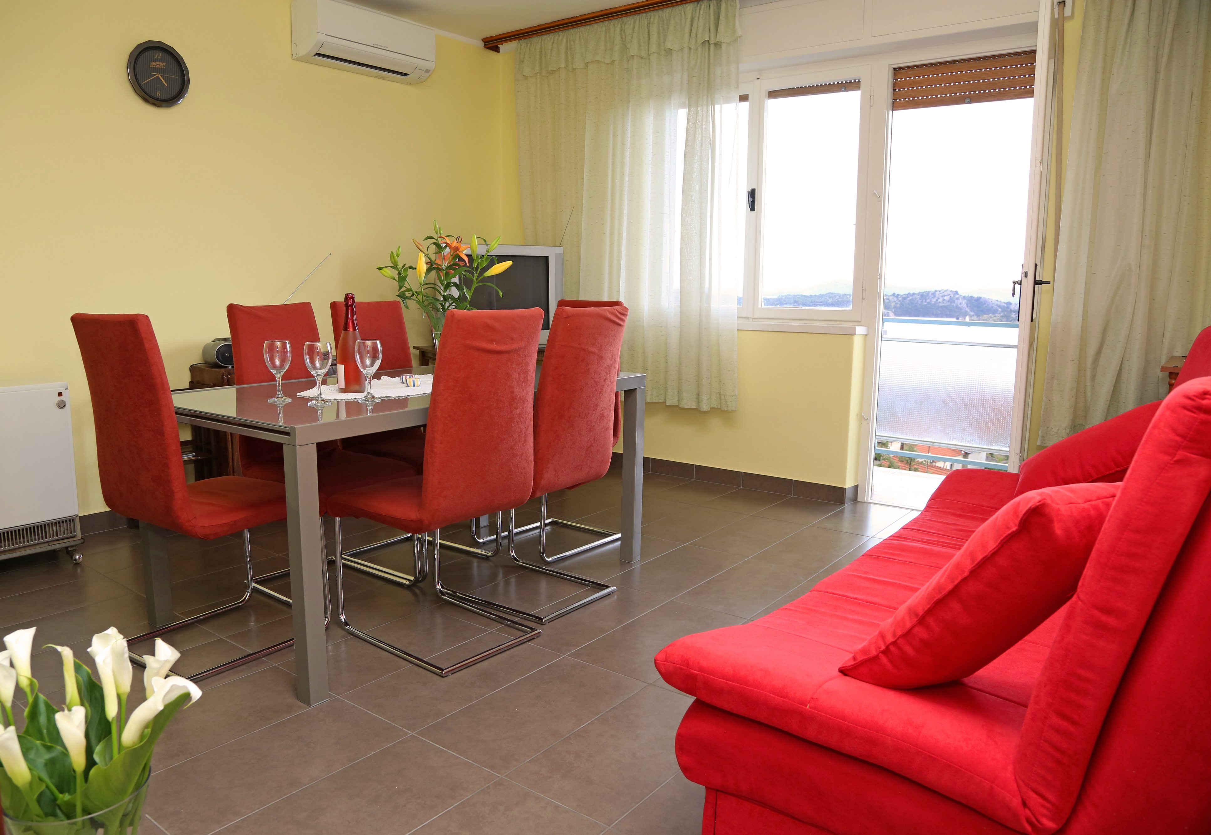 Trosoben apartma S teraso in pogledom na morje Šibenik  A-a