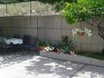 Šibenik, Terrasse dans l’hébergement en type apartment, avec la vue sur la mer et WiFi.