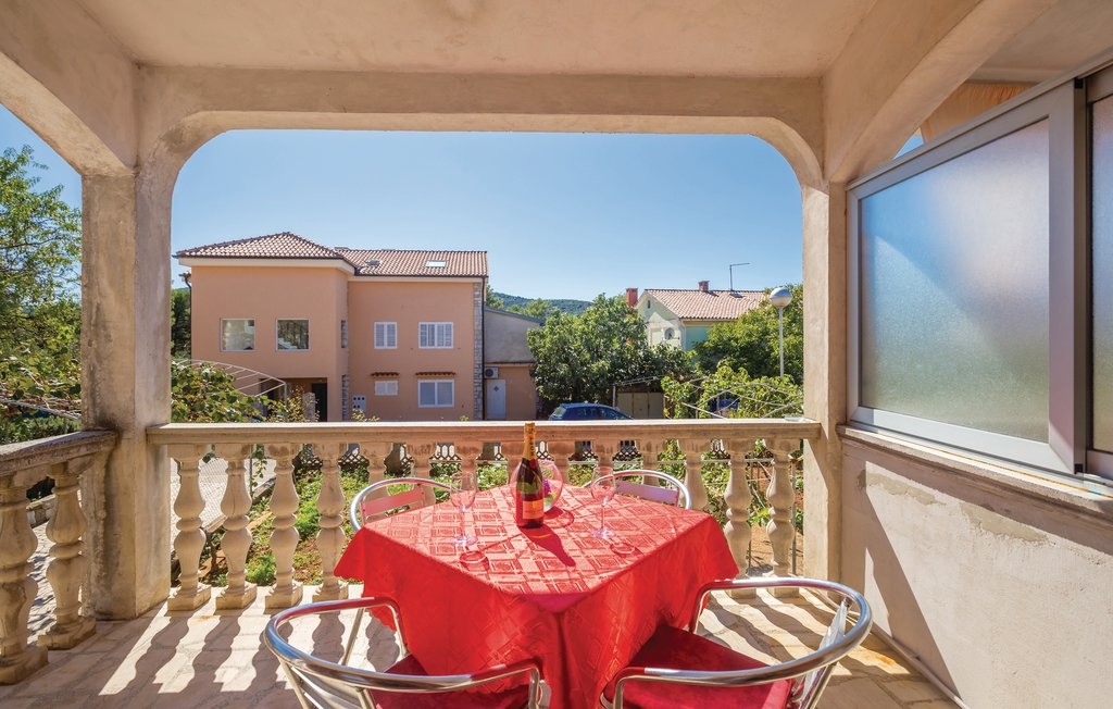 Two bedroom apartment with terrace Cres  A-a