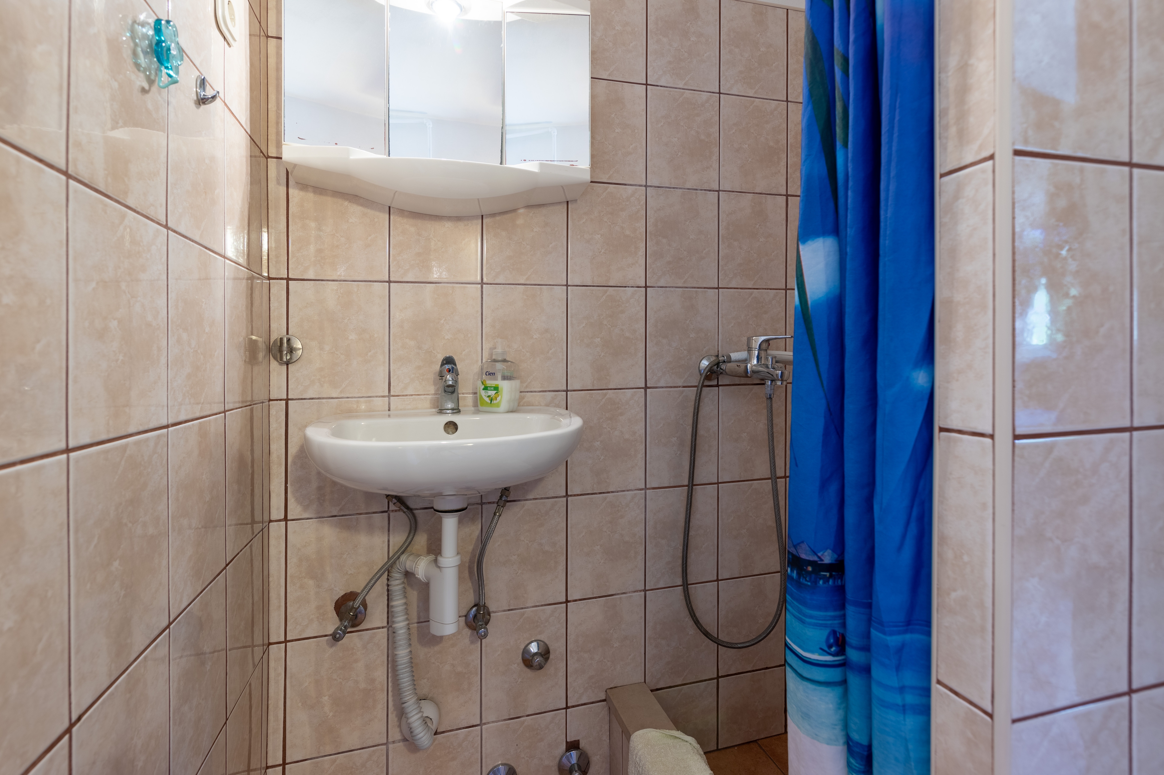 One bedroom house with terrace and sea view Cove Vela Lozna, Brač  K