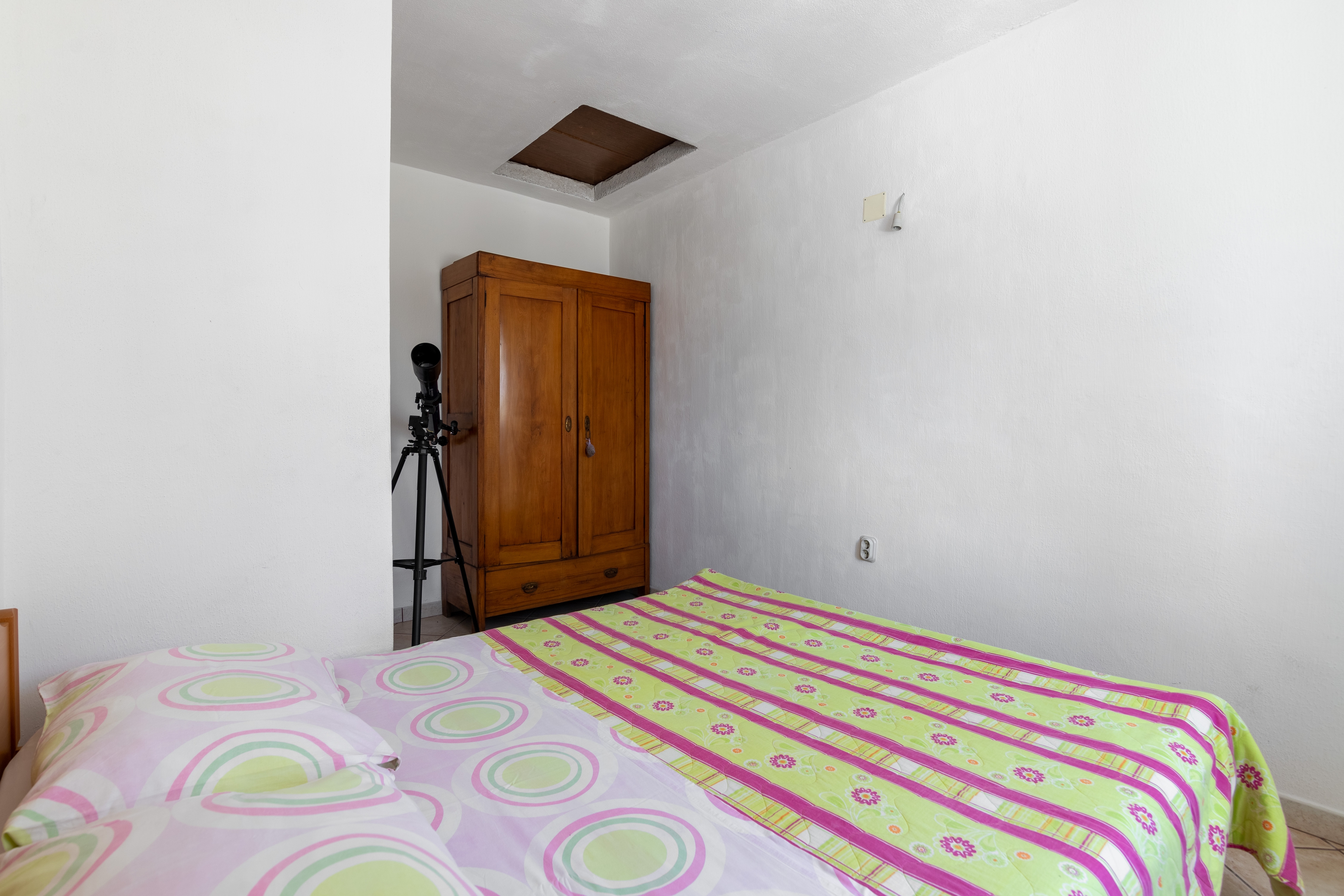 One bedroom house with terrace and sea view Cove Vela Lozna, Brač  K