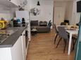 Dining room Orebić, Dining room in the apartment, (pet friendly) and WiFi.