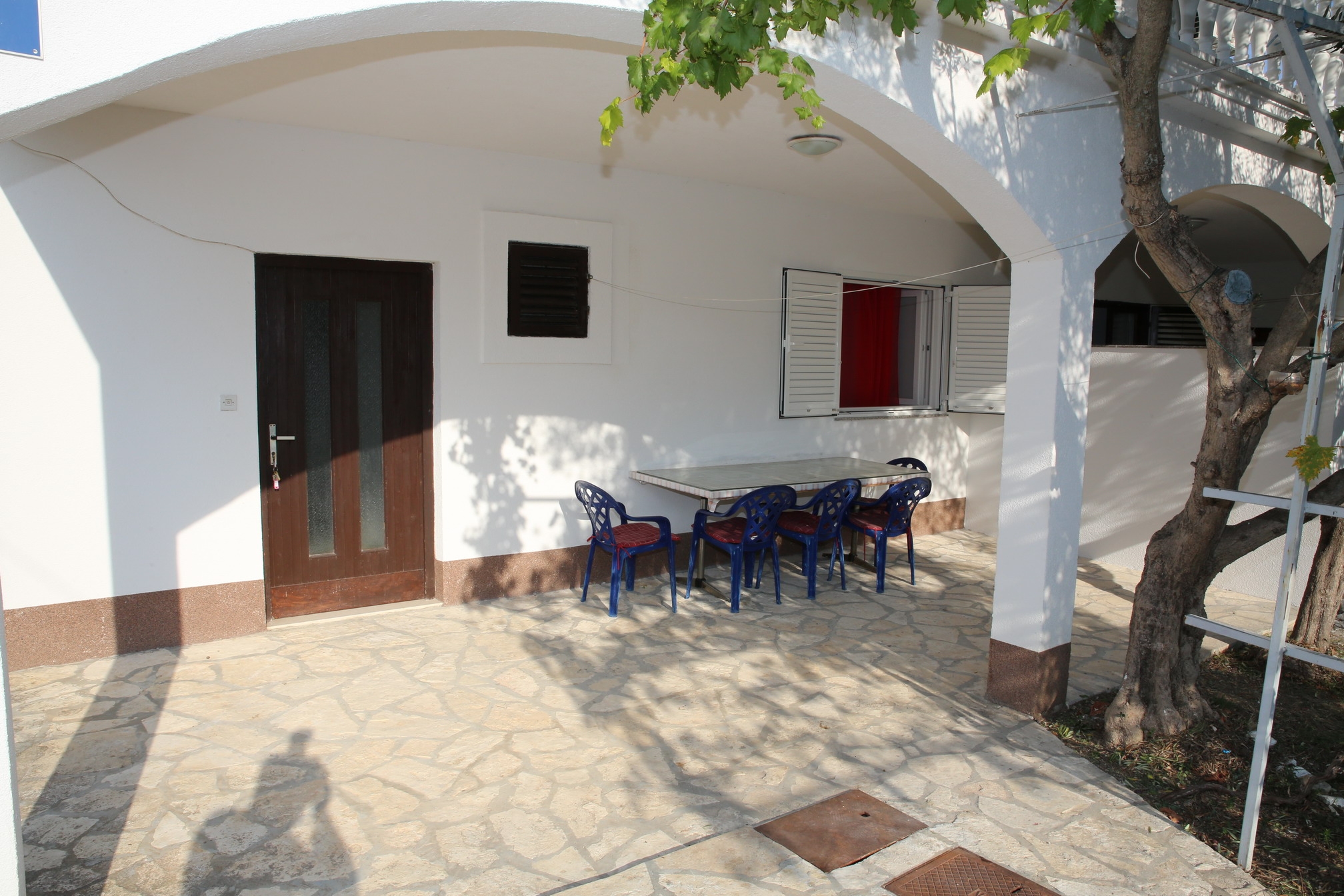 Three bedroom apartment with terrace Vodice (A-16190-c)