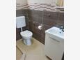 Ванная комната Pakoštane, Ванная комната в размещении типа studio-apartment, Домашние животные допускаются и WiFi.