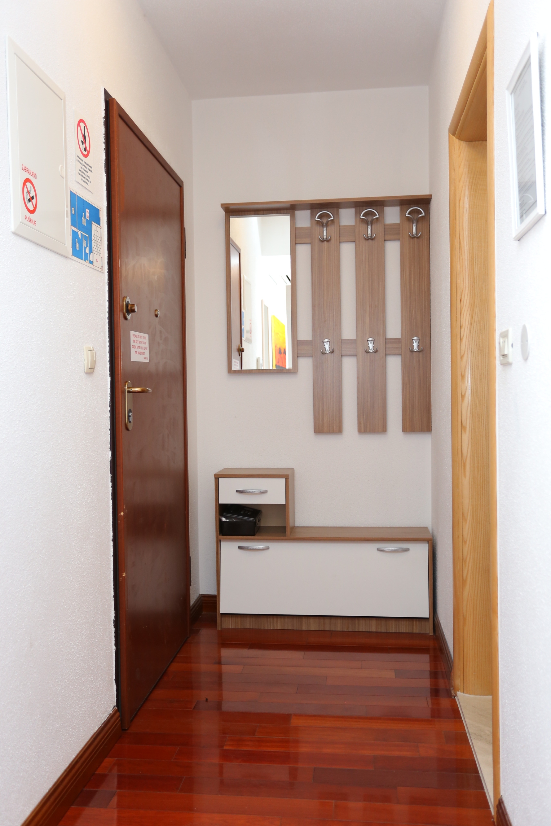 One bedroom apartment with terrace and sea view Trogir  A-c
