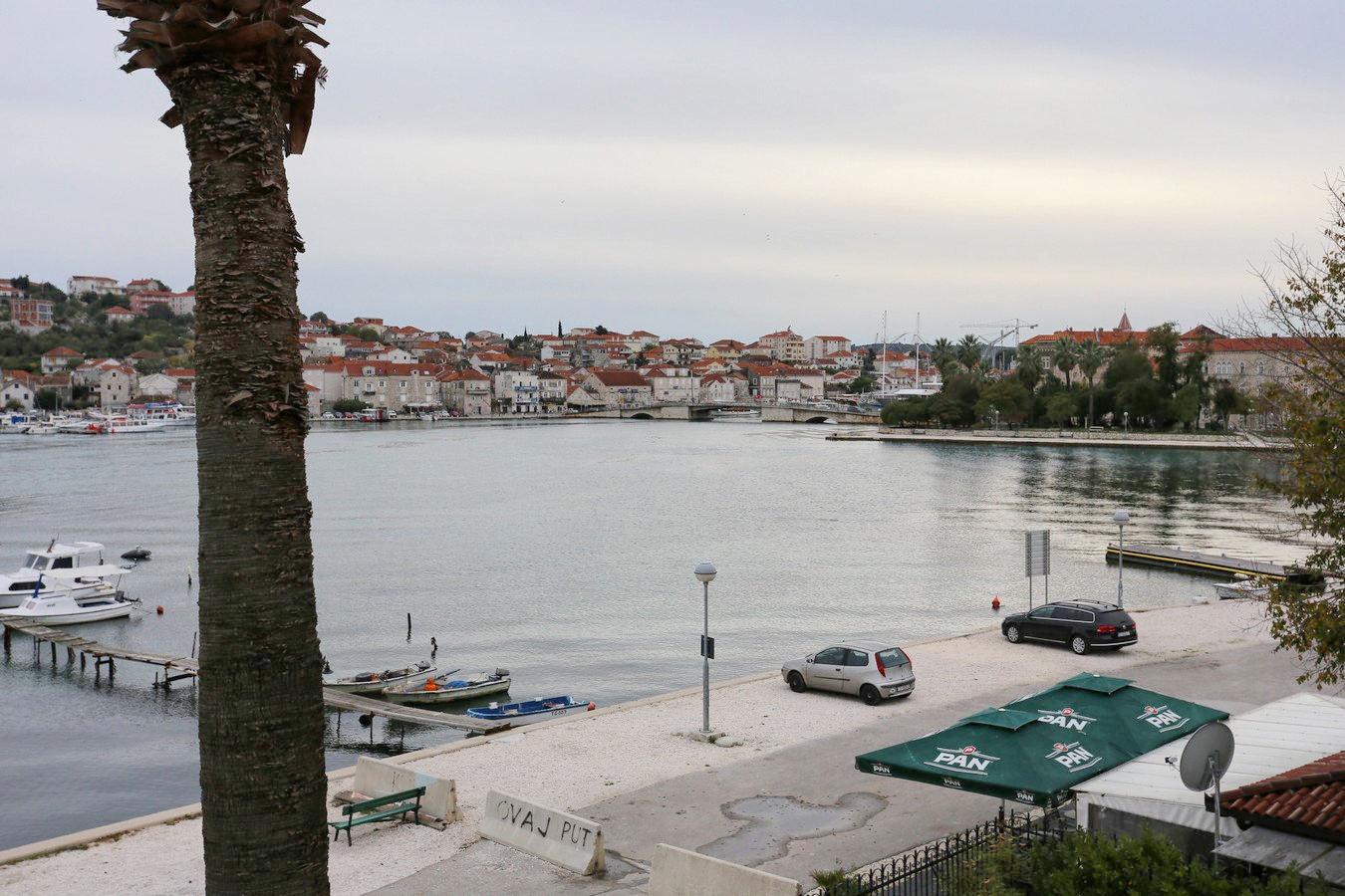 Two bedroom apartment with terrace and sea view Trogir  A-a