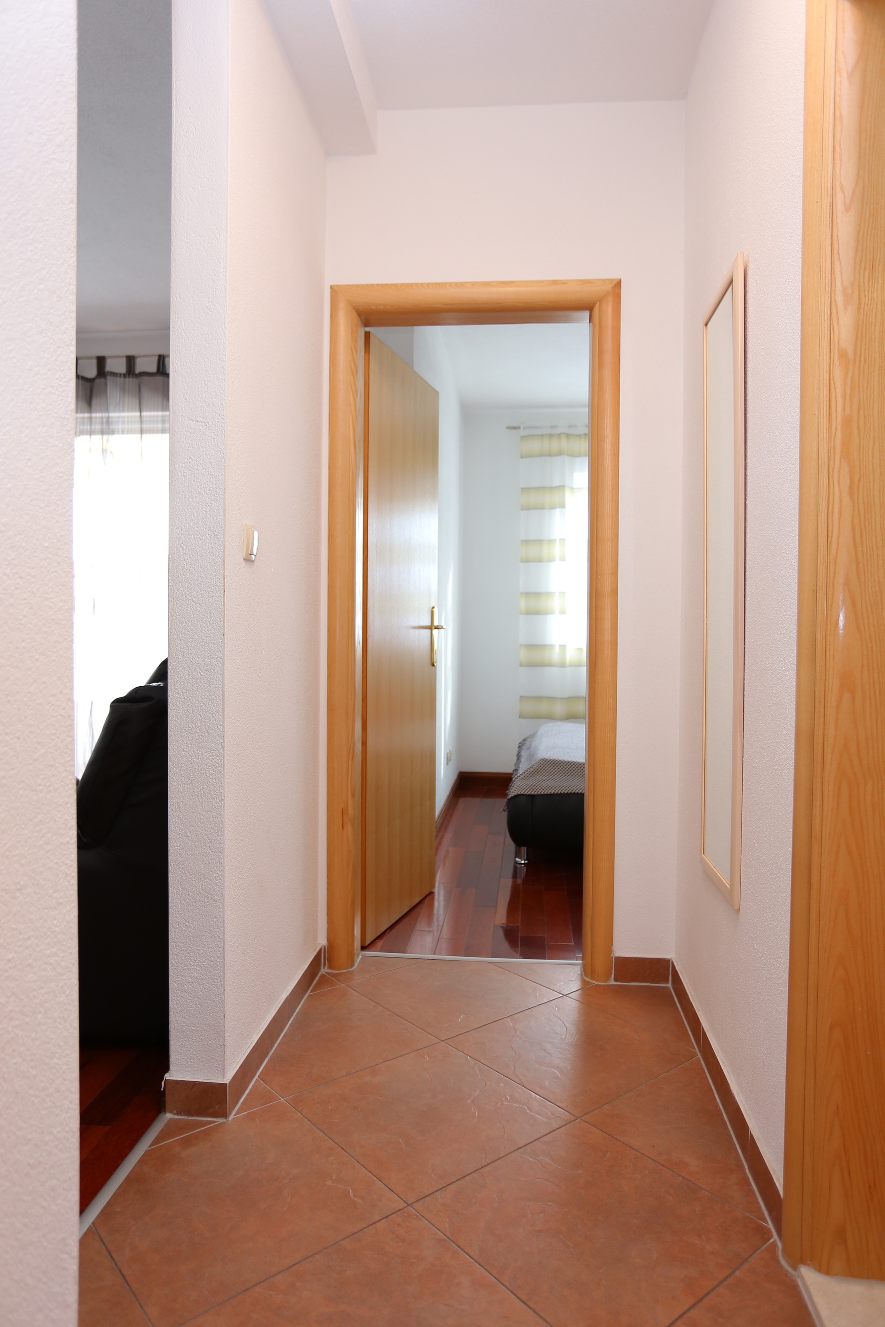 Two bedroom apartment with terrace and sea view Trogir  A-c