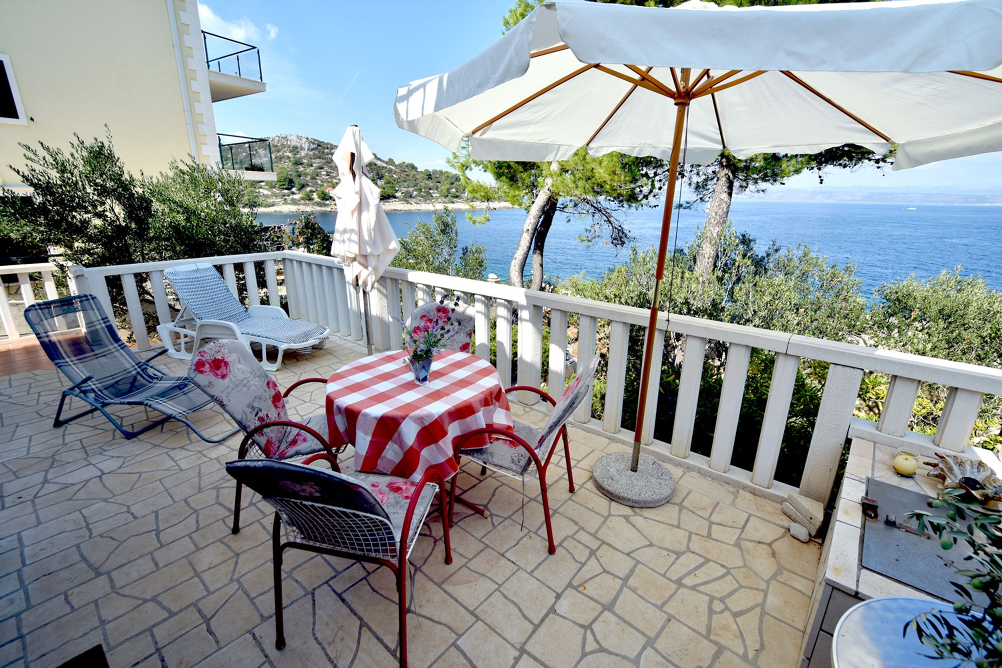 Two bedroom apartment near beach Rogač, Šolta  A-a