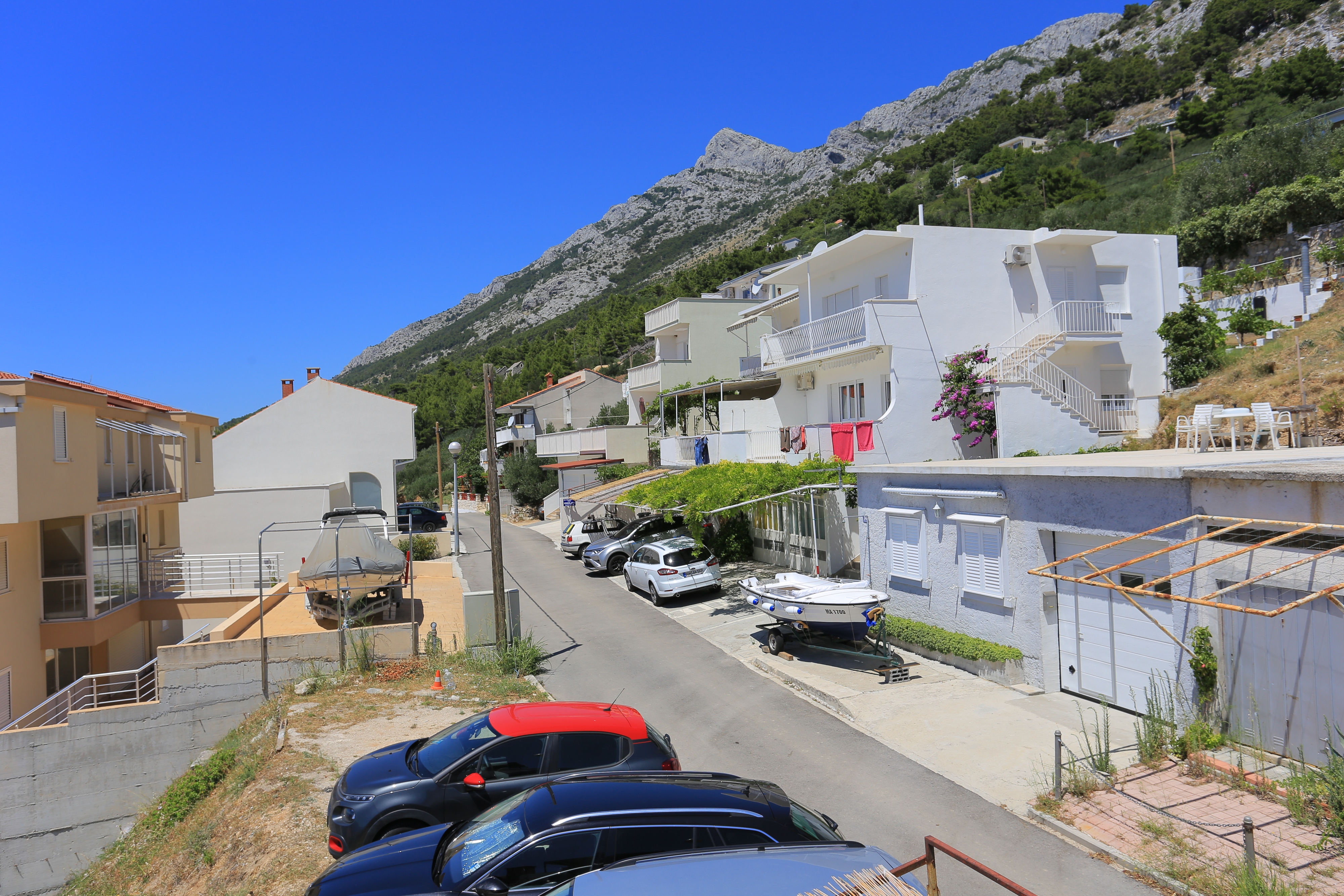 Two bedroom apartment with terrace and sea view Pisak, Omiš  A-a