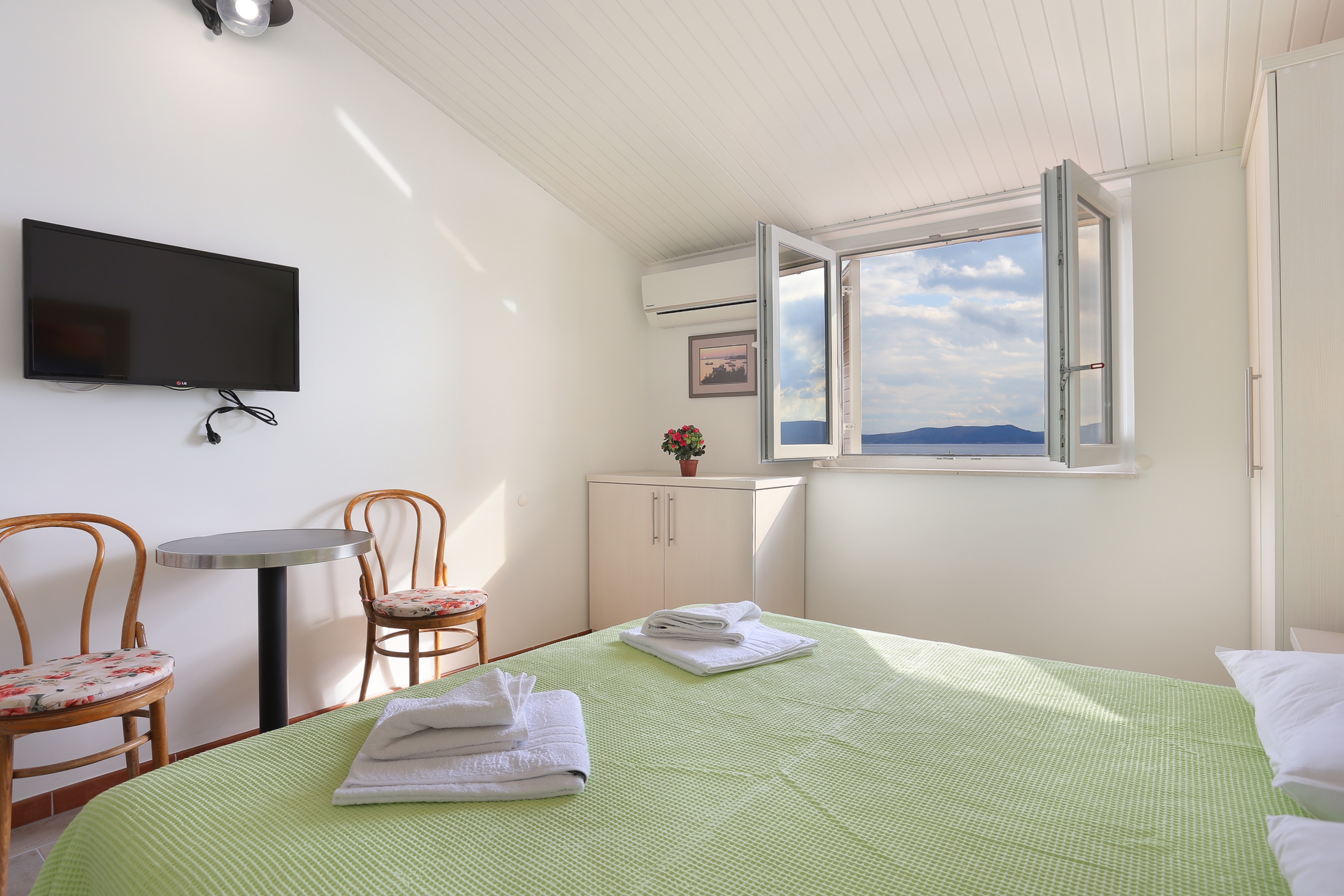 Top Omiš Pisak Top Omiš Pisak