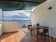 Terrace Pisak, Terrace in the apartment, with a sea view and WiFi.