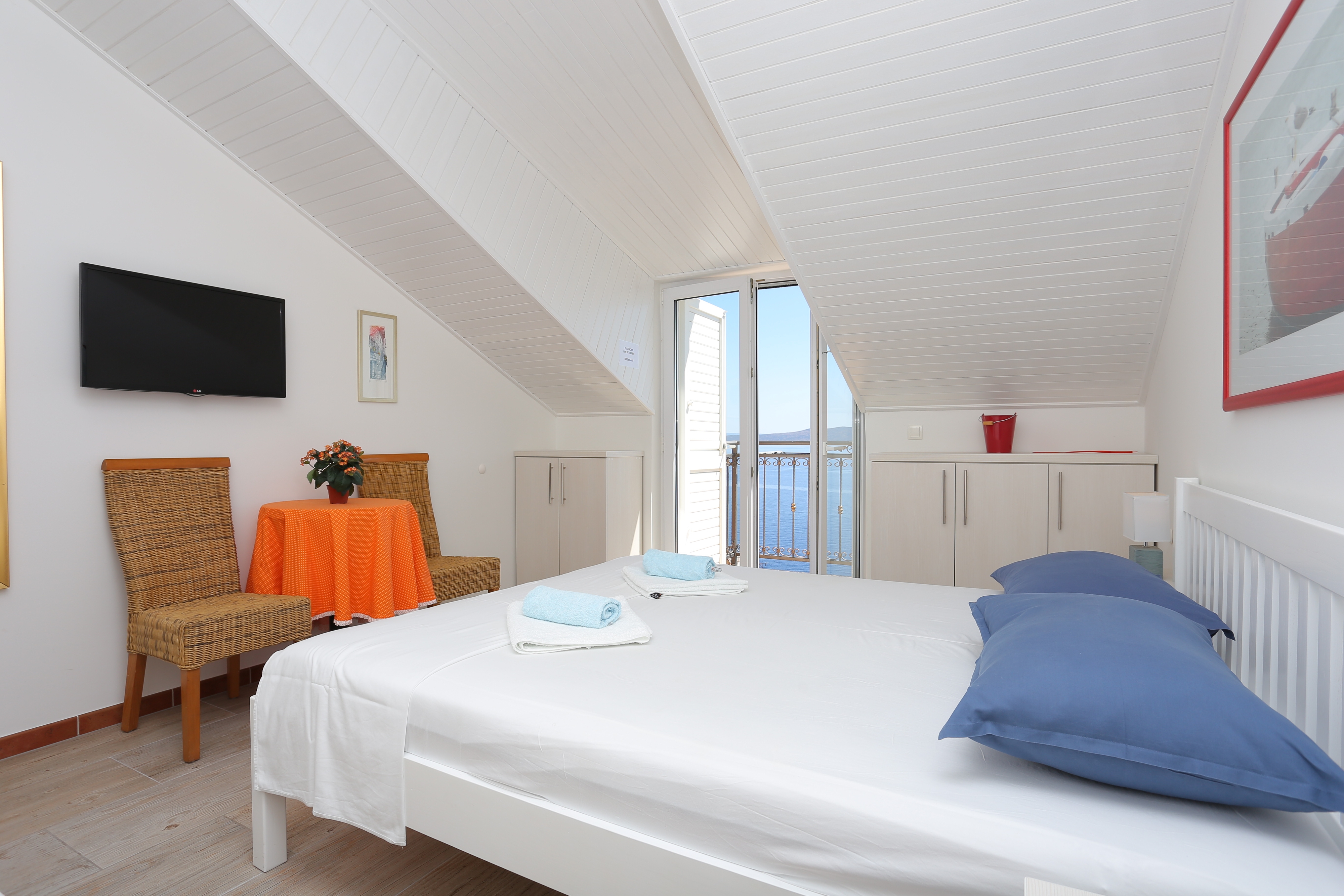 One bedroom apartment with balcony and sea view Pisak, Omiš (A-16239-g) One bedroom apartment with balcony and sea view Pisak, Omiš (A-16239-g)