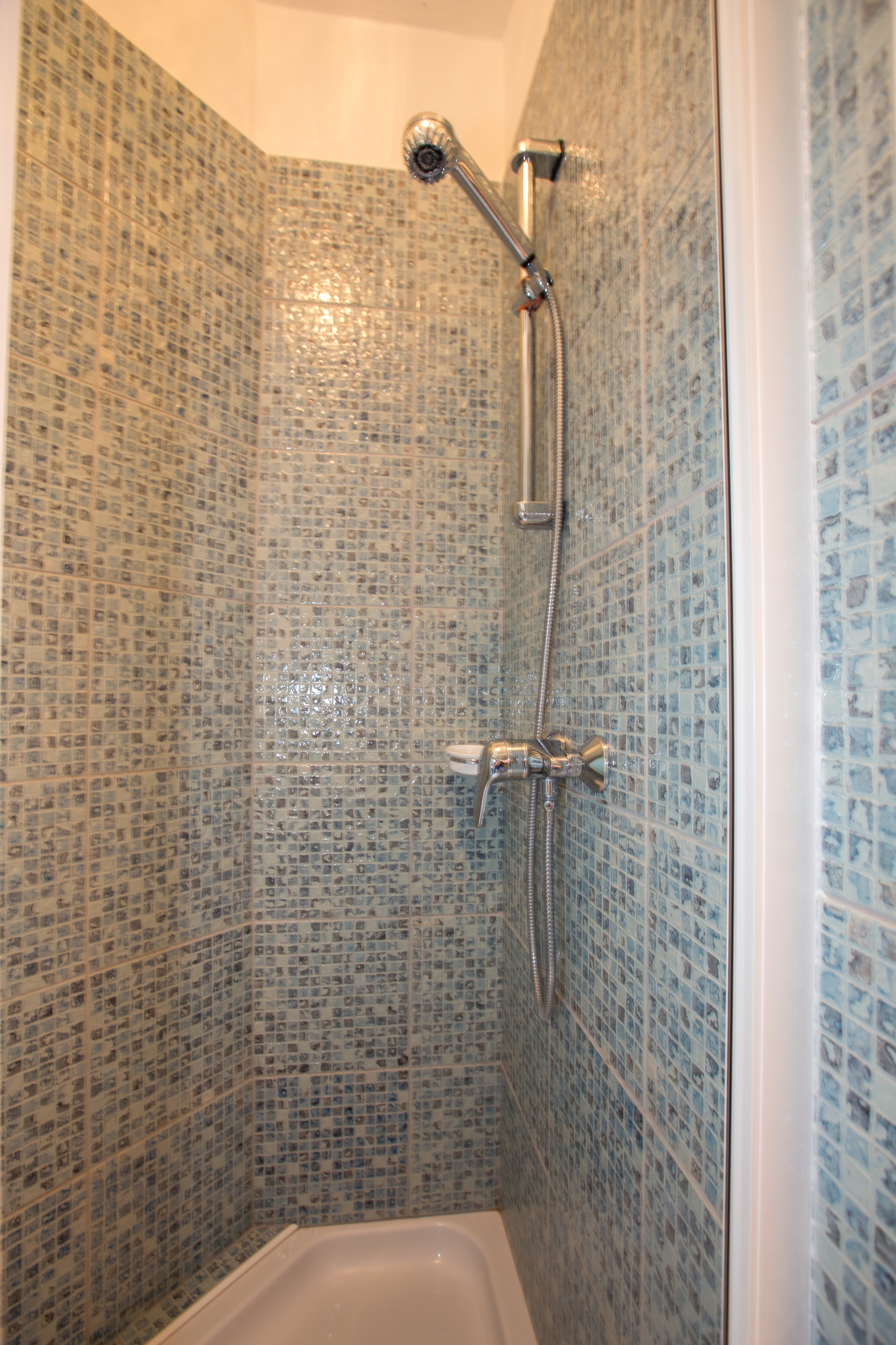 Two bedroom apartment with terrace and sea view Barbat, Rab  A-b