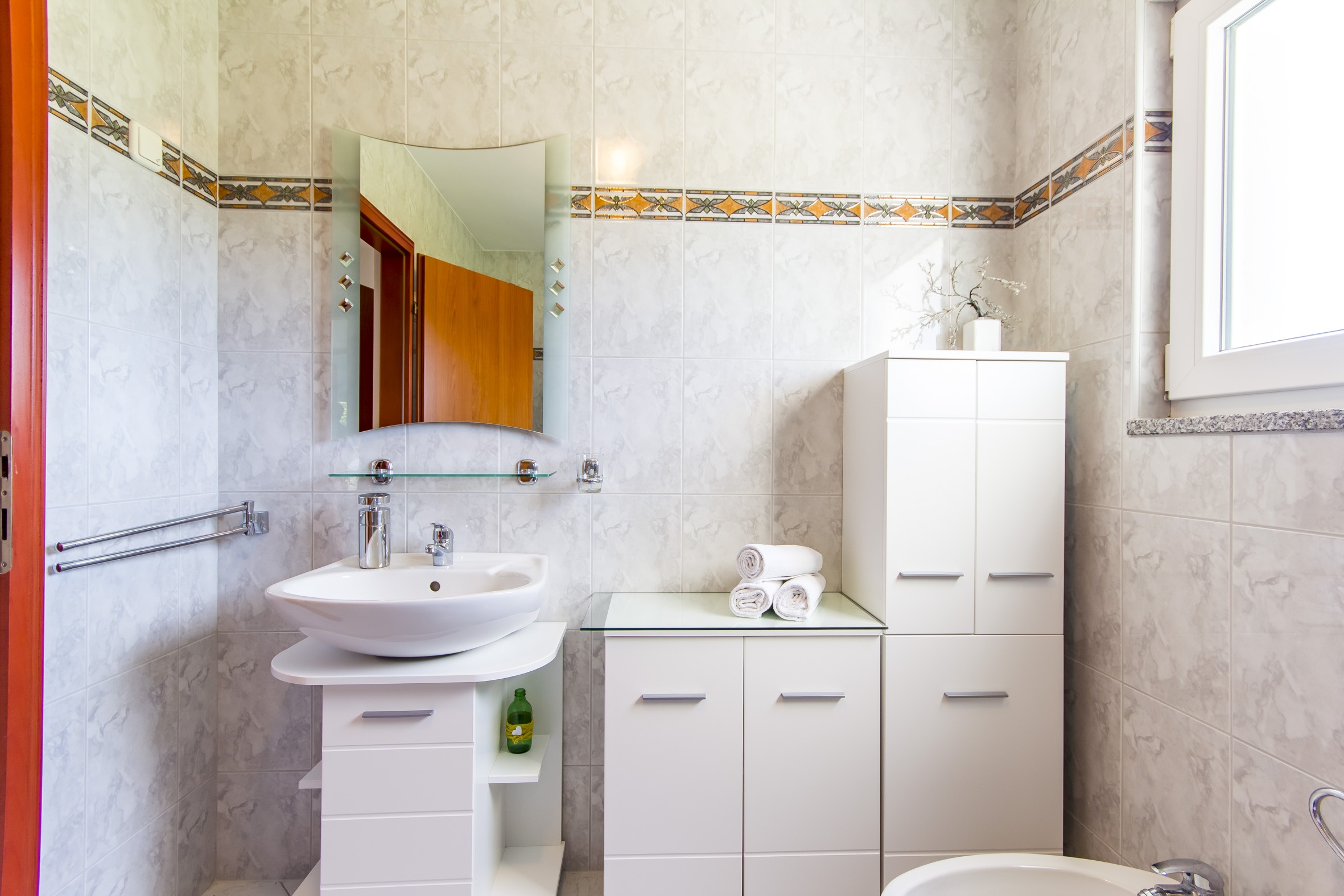 Two bedroom apartment with terrace Valbandon, Fažana  A-a