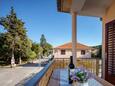 Balkon 1 - pohled Jelsa, Balkon 1 - pohled v ubytování typu apartment, WiFi.