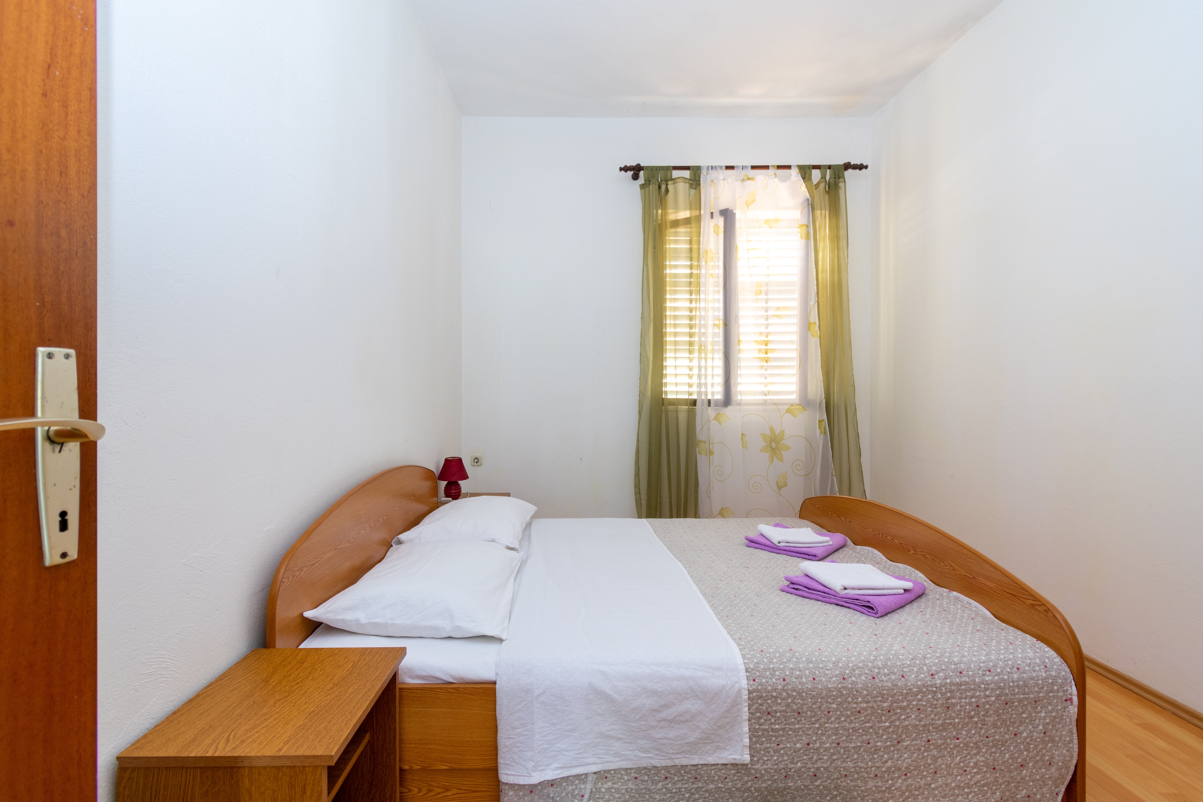 Two bedroom apartment with terrace and sea view Tkon, Pašman  A-a