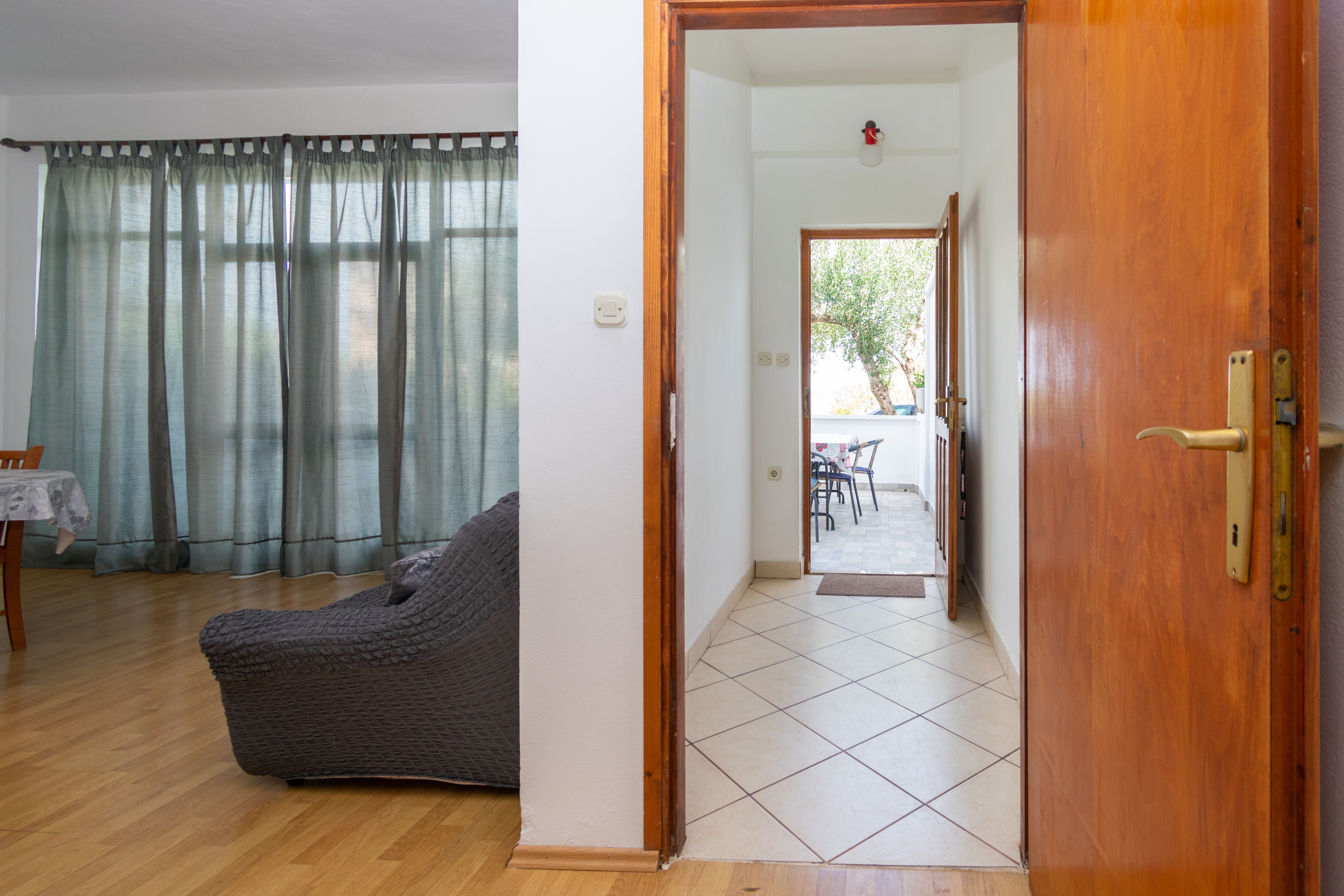 Two bedroom apartment with terrace and sea view Tkon, Pašman  A-a