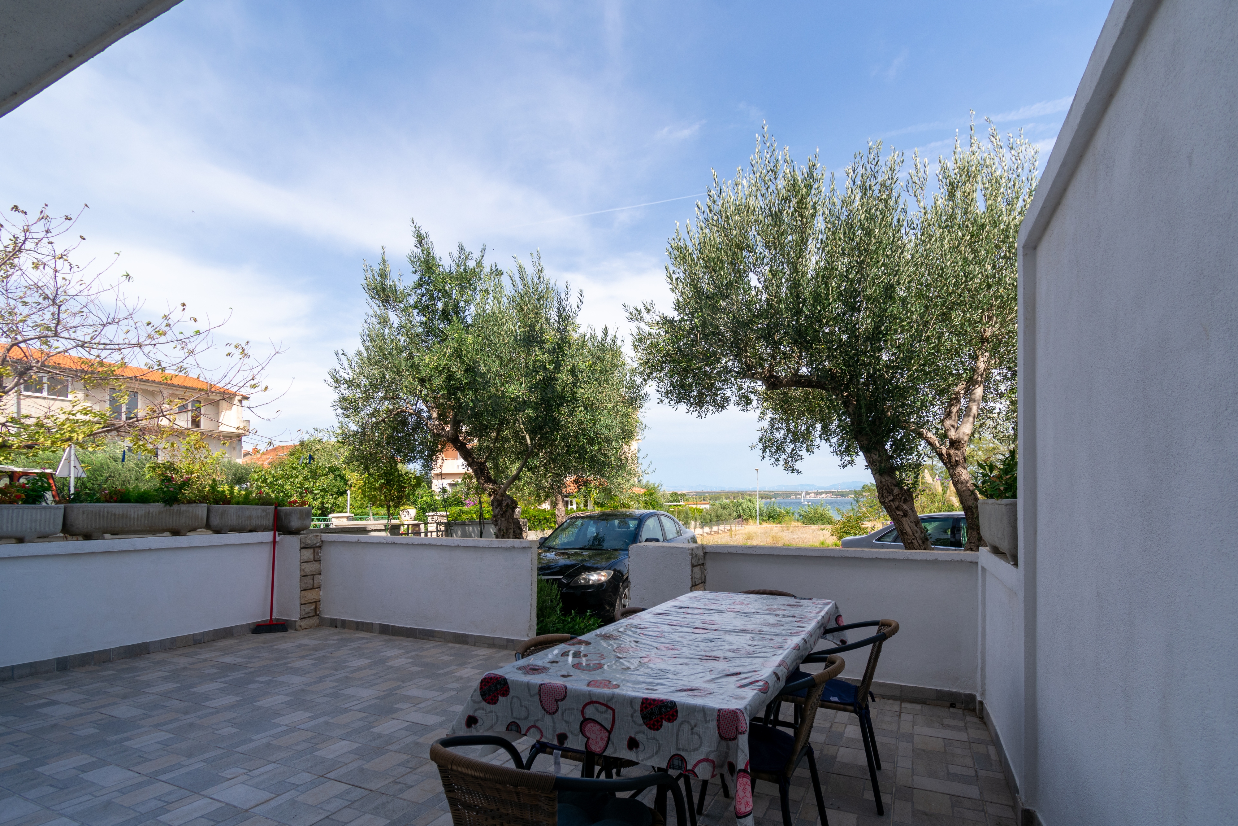 Two bedroom apartment with terrace and sea view Tkon, Pašman  A-a